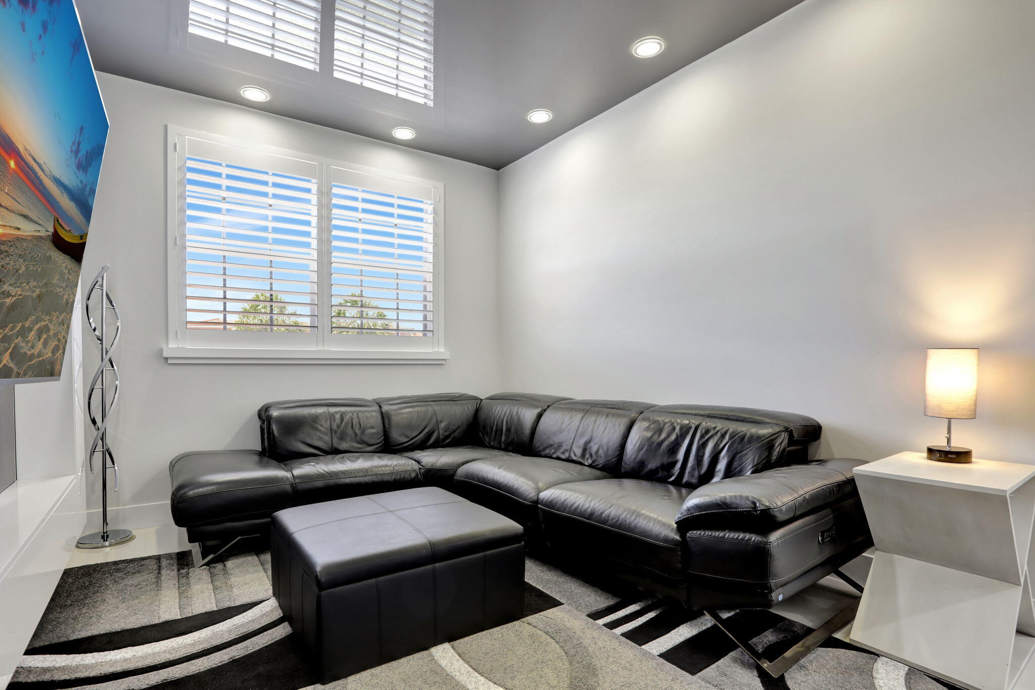 VILLA SONRISA CONDO - Residential Lease