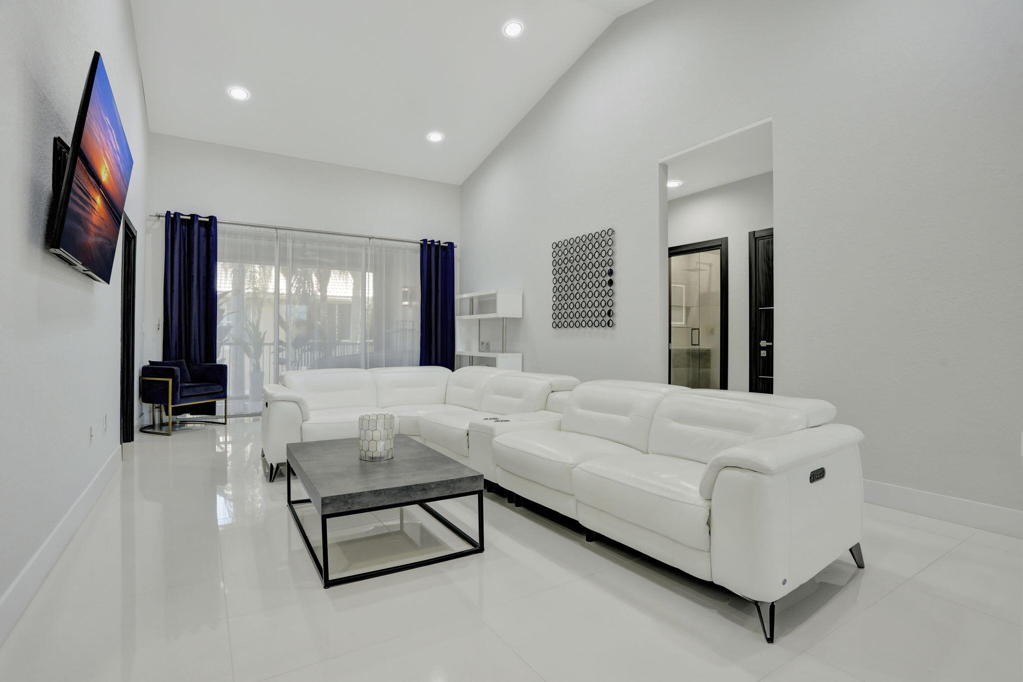 VILLA SONRISA CONDO - Residential Lease