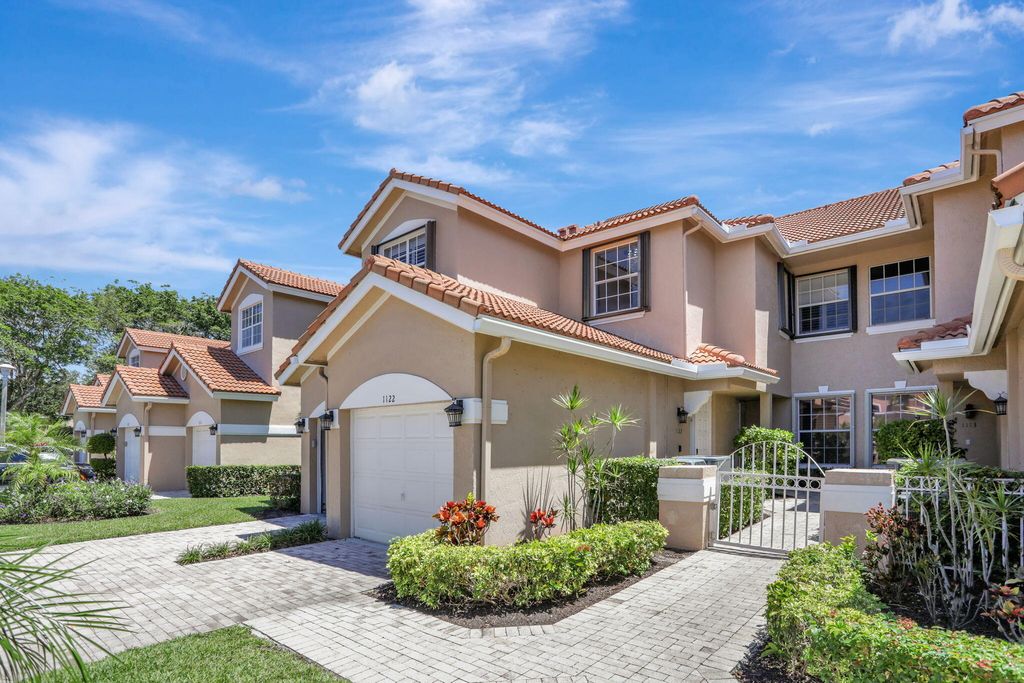 Photo of 6584 Villa Sonrisa Drive #1122, Boca Raton, FL 33433 (MLS # R11166836)