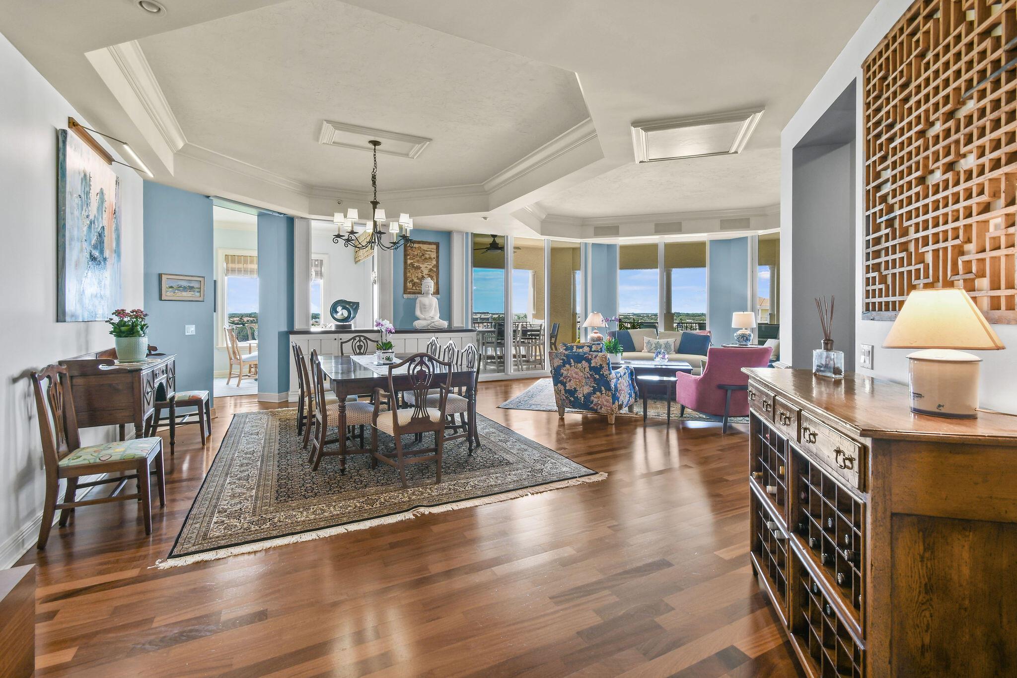 JUPITER YACHT CLUB - Residential