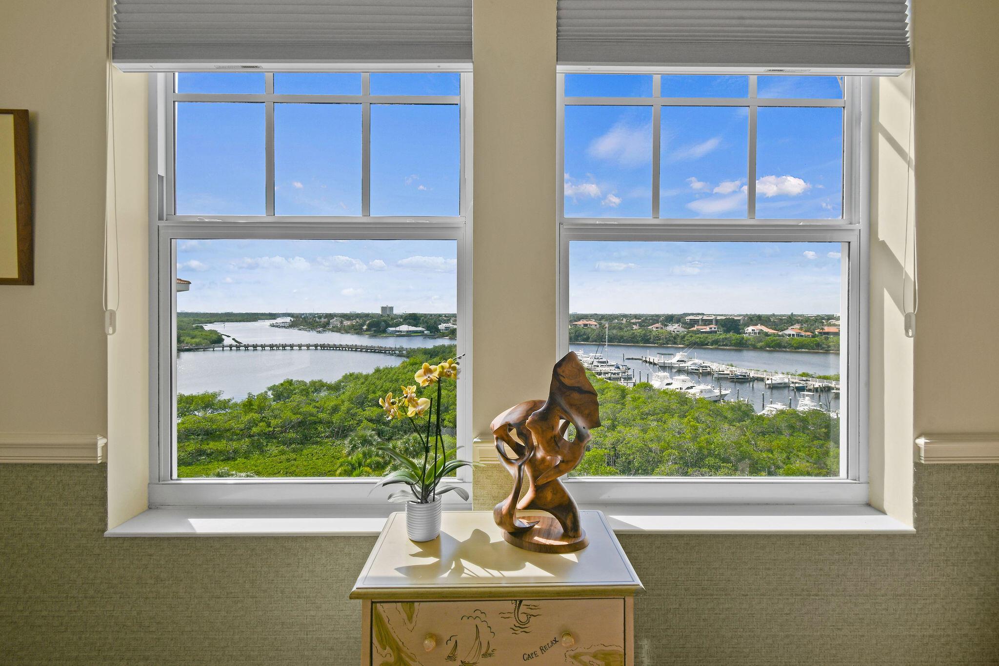 JUPITER YACHT CLUB - Residential