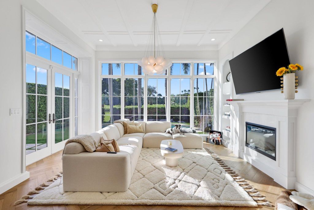 Photo of 340 E Royal Palm Road, Boca Raton, FL 33432 (MLS # R11136081)