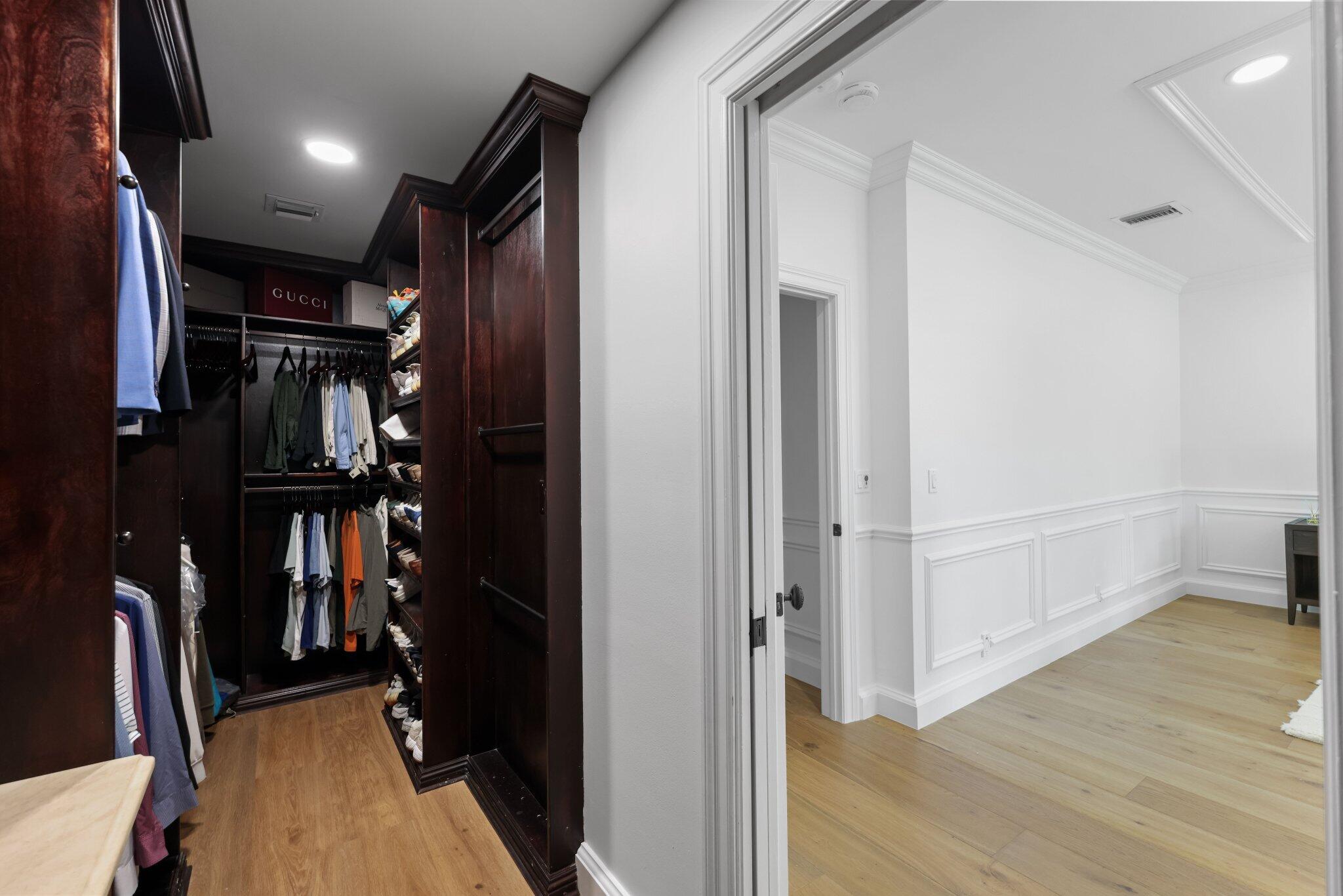 ROYAL PALM VILLAS - Residential