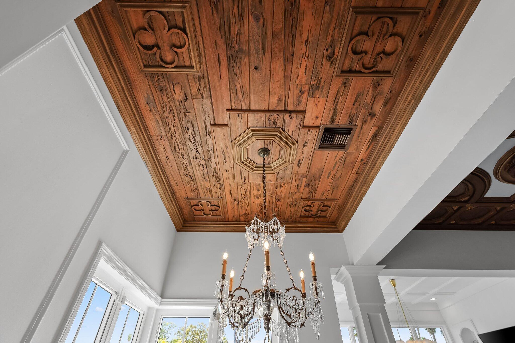 ROYAL PALM VILLAS - Residential