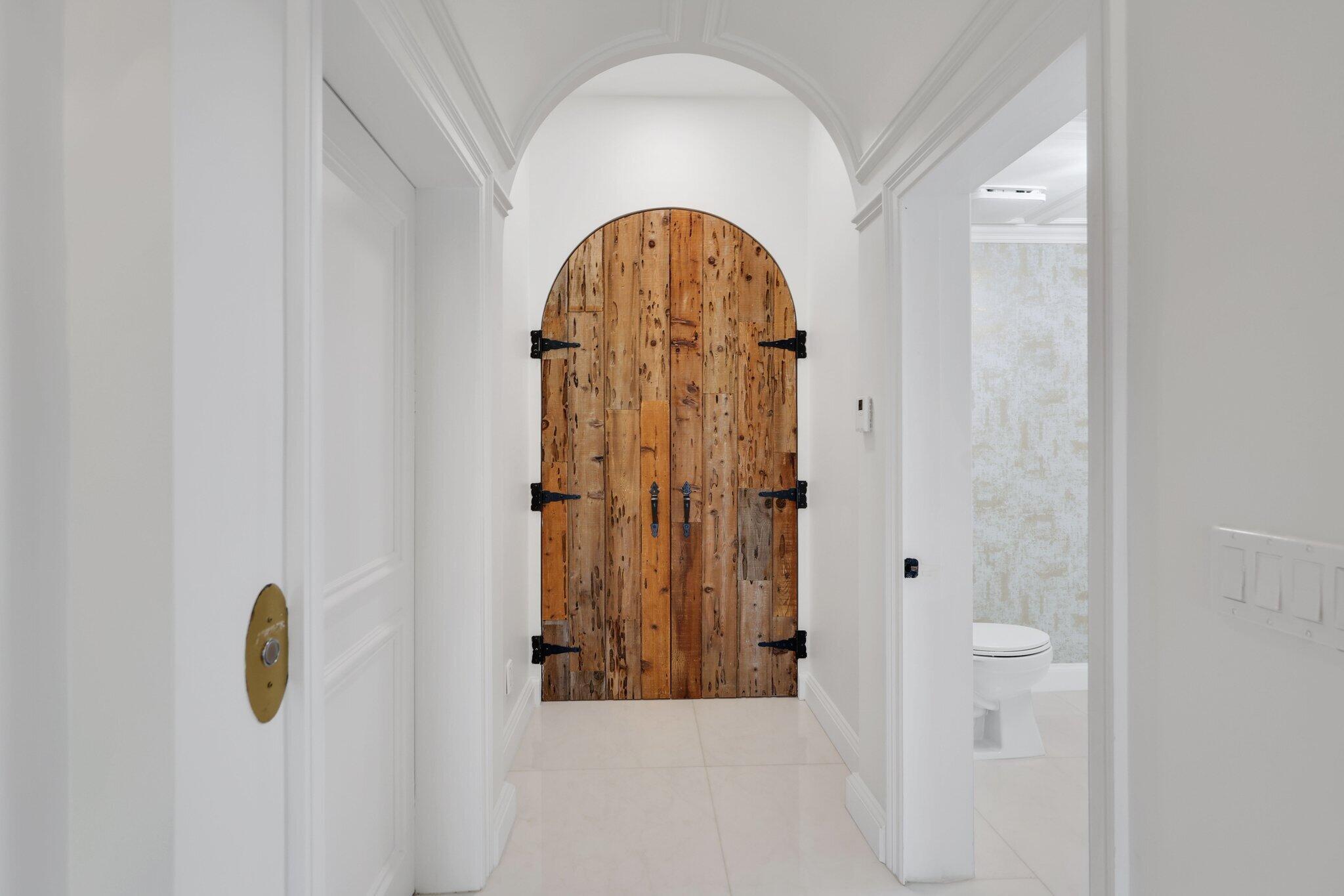 ROYAL PALM VILLAS - Residential