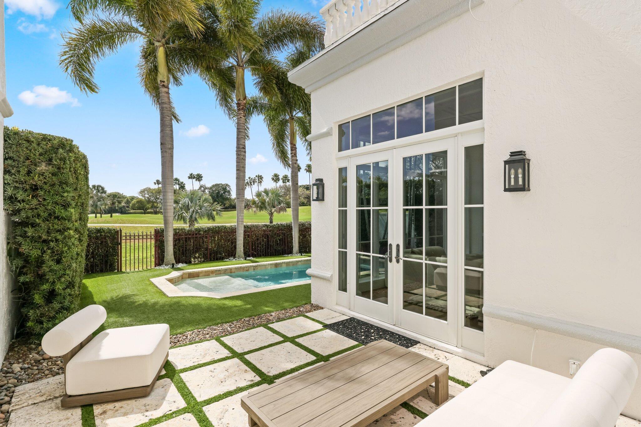 ROYAL PALM VILLAS - Residential