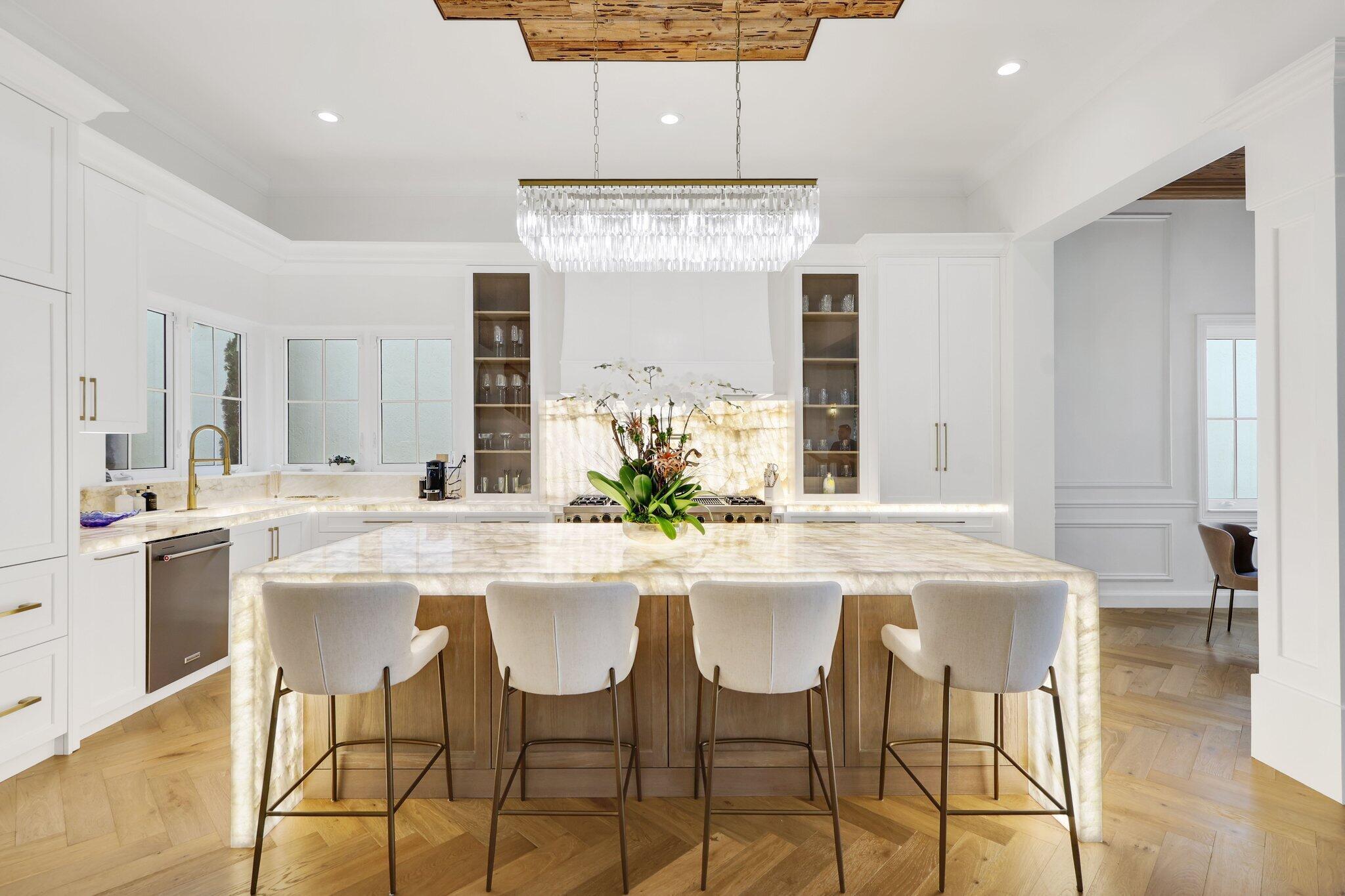 ROYAL PALM VILLAS - Residential