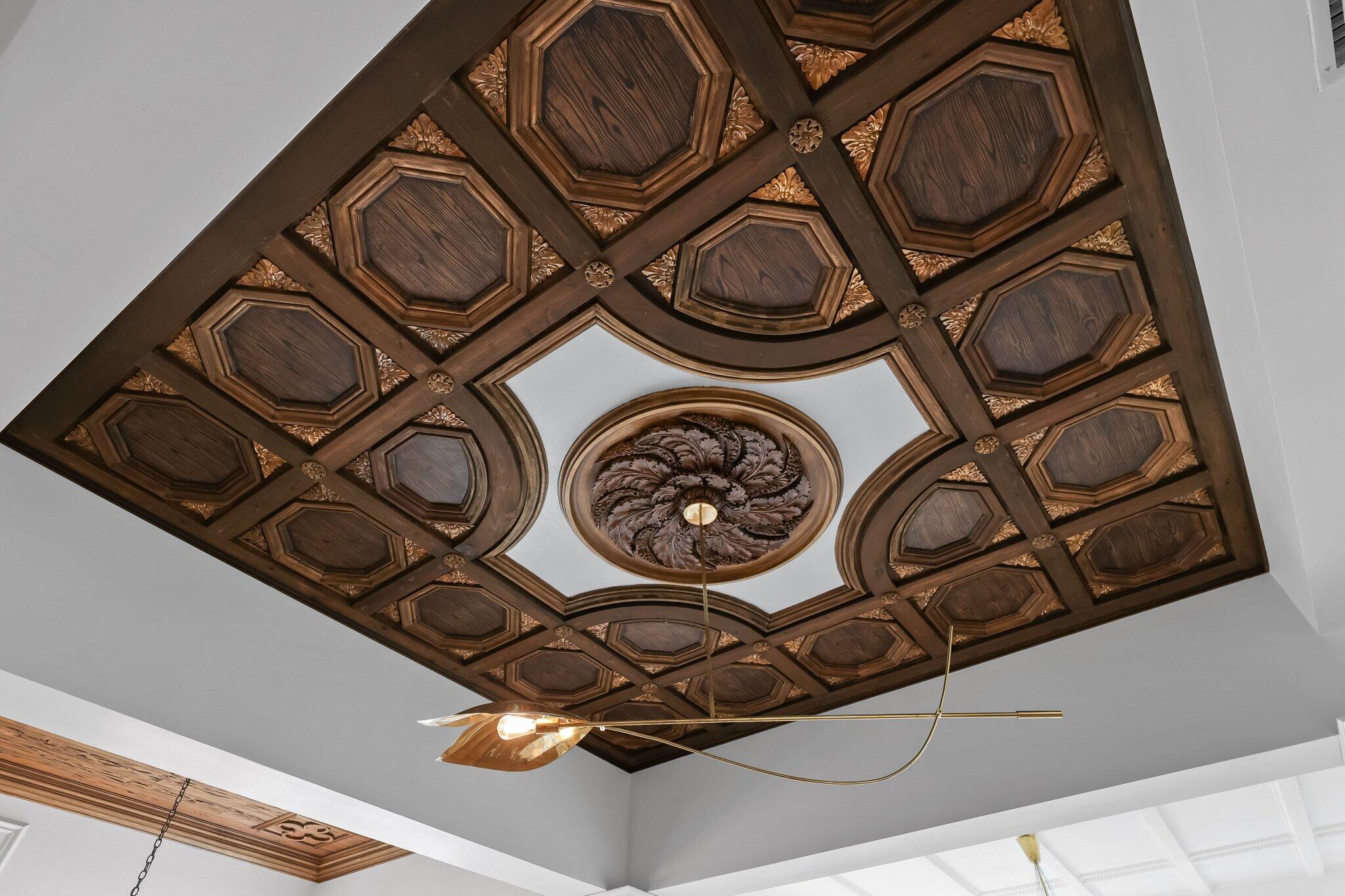 ROYAL PALM VILLAS - Residential