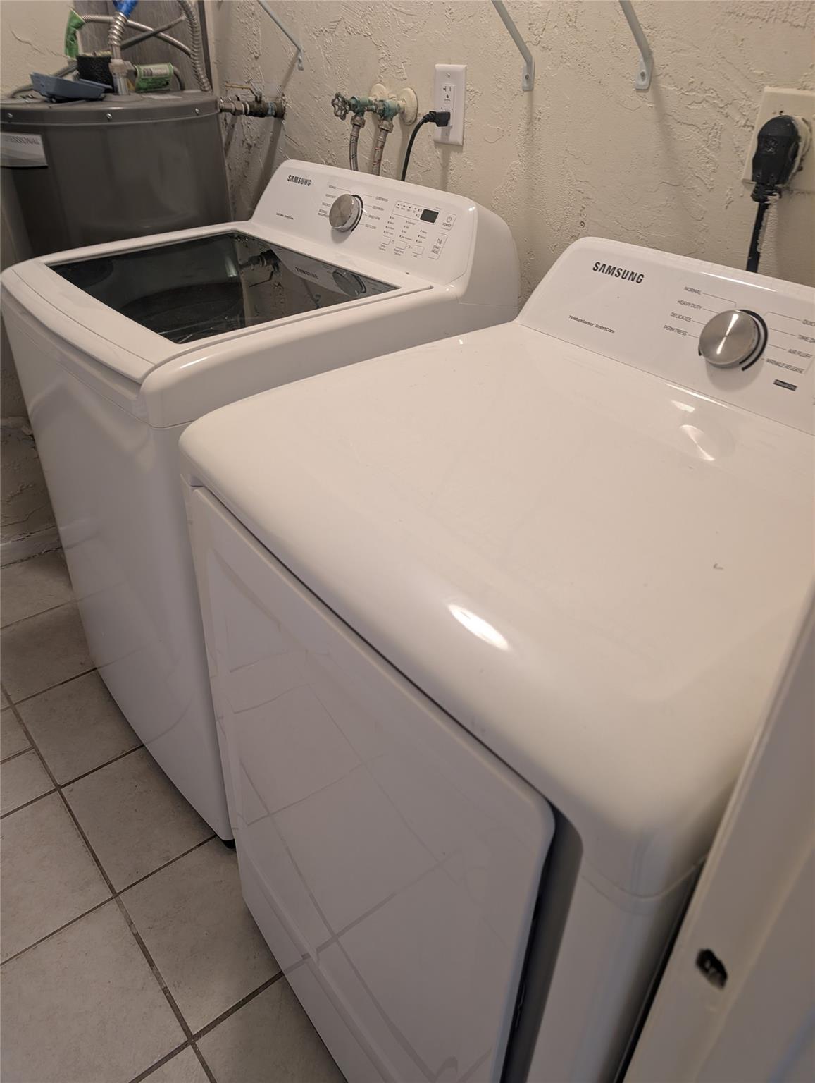 LUSH APARTMENTS - Residential Lease