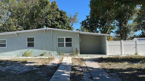 2024 Golfview Court Fort Pierce FL 34950