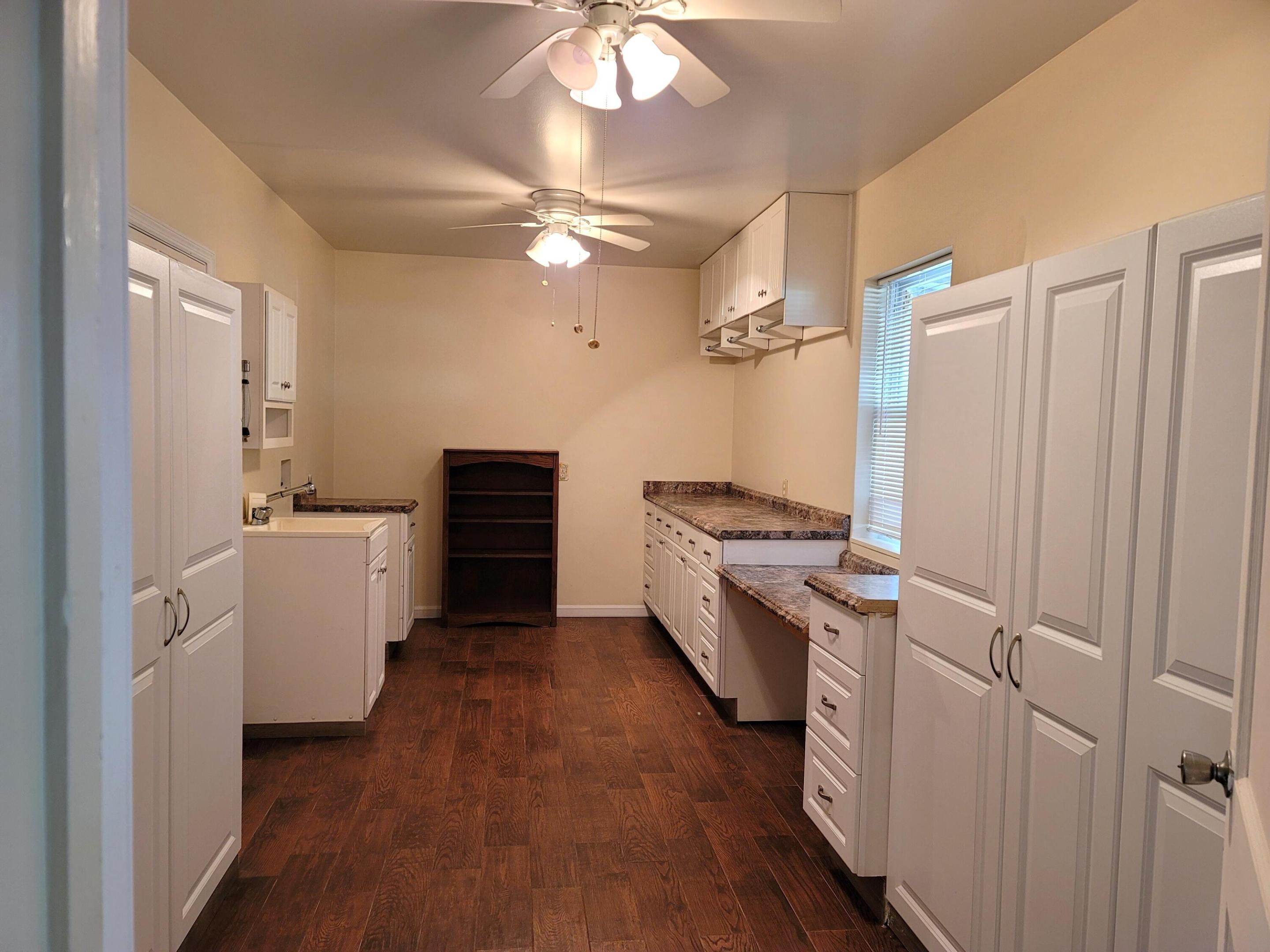 MODEL LAND COMPANY'S SUBDIVISION - Residential Lease