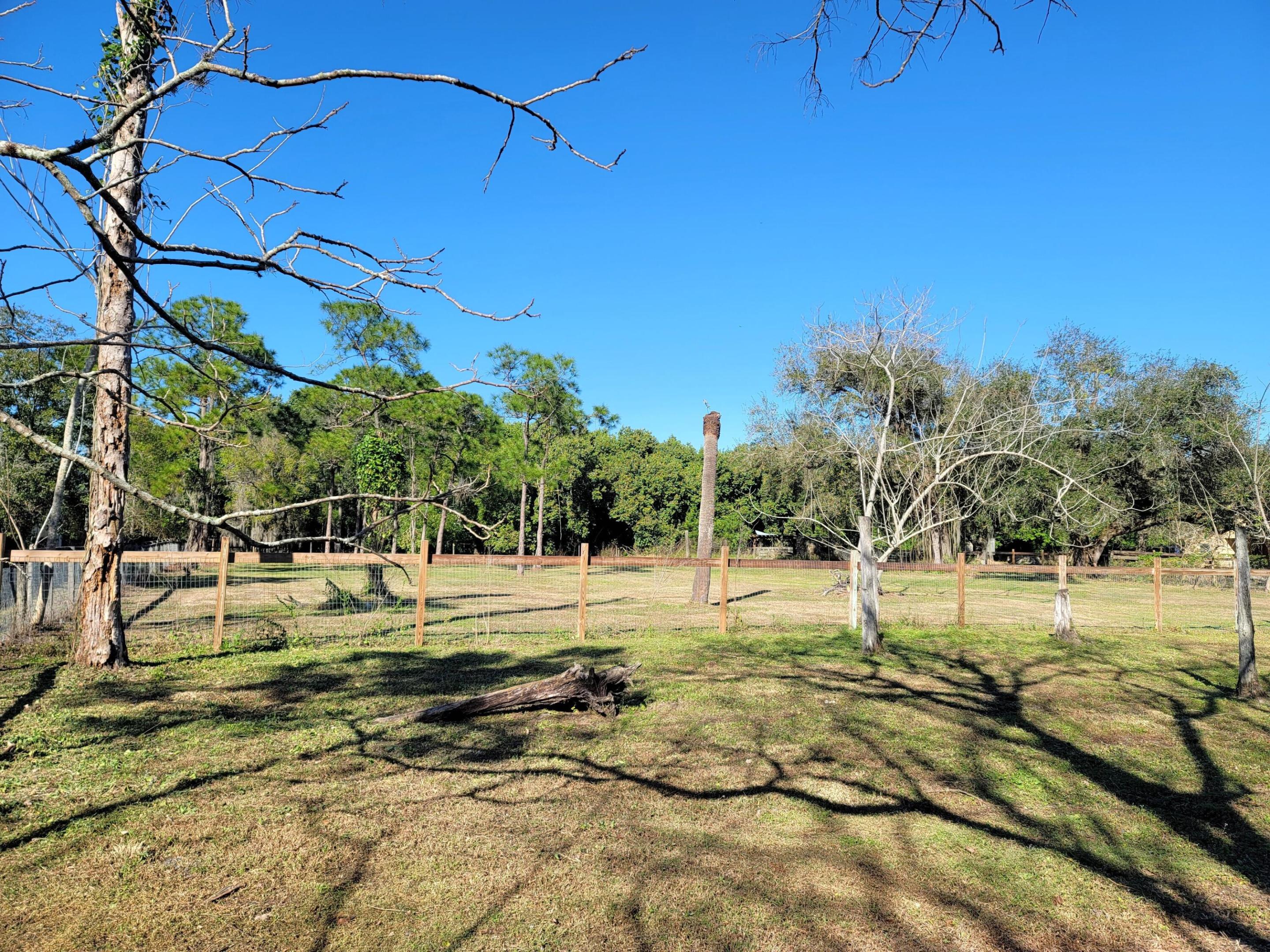 MODEL LAND COMPANY'S SUBDIVISION - Residential Lease