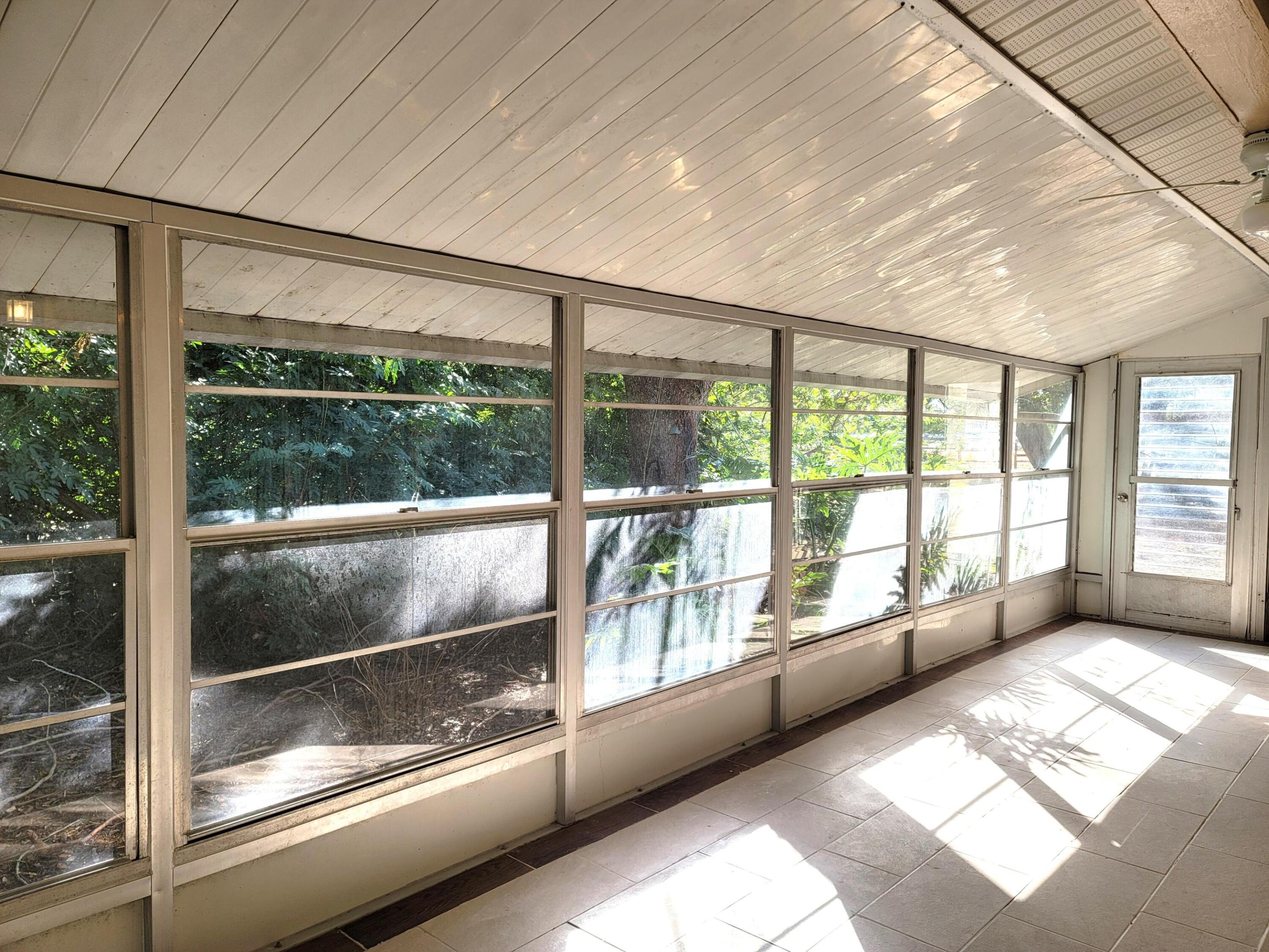 MODEL LAND COMPANY'S SUBDIVISION - Residential Lease