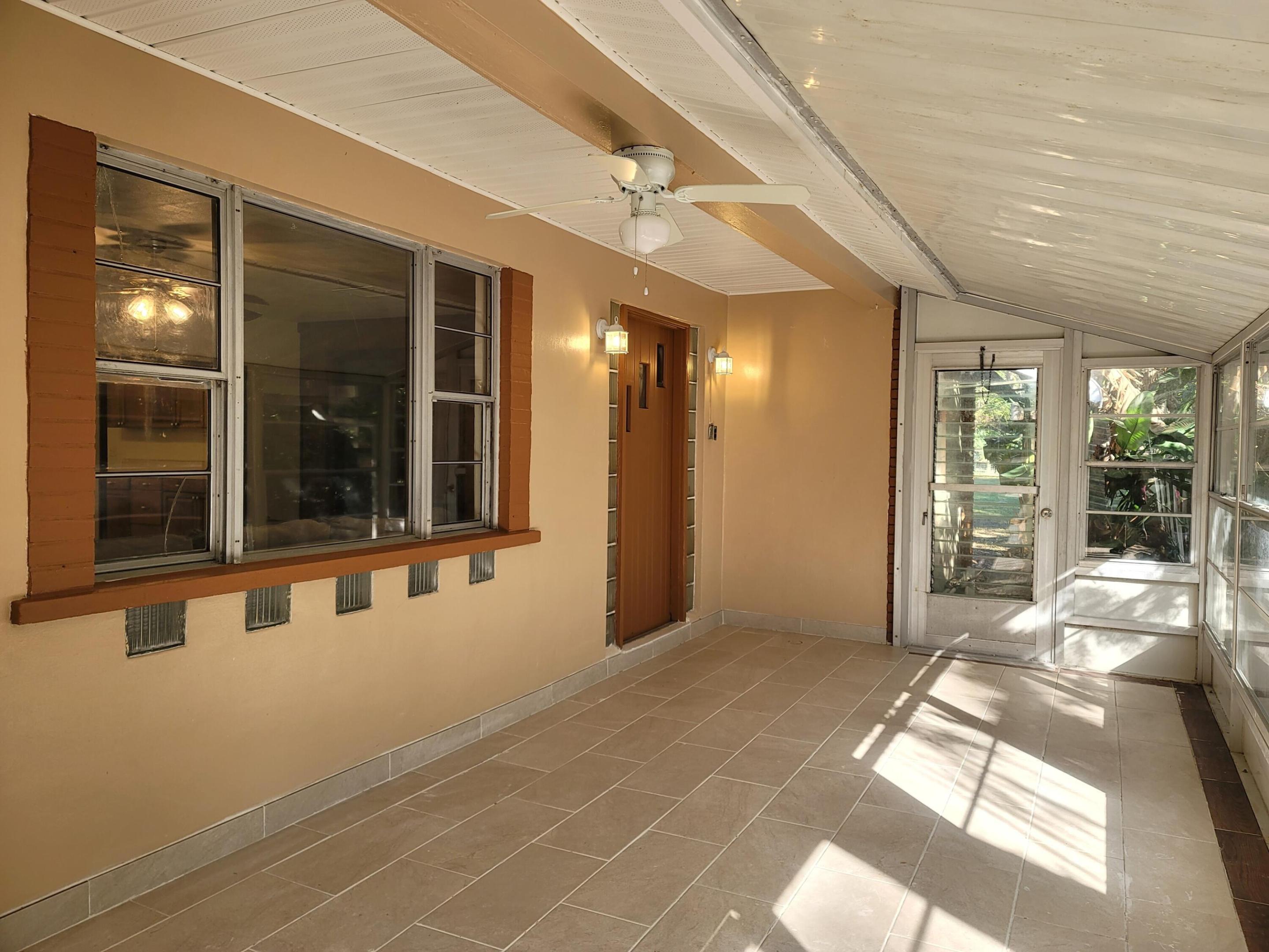 MODEL LAND COMPANY'S SUBDIVISION - Residential Lease