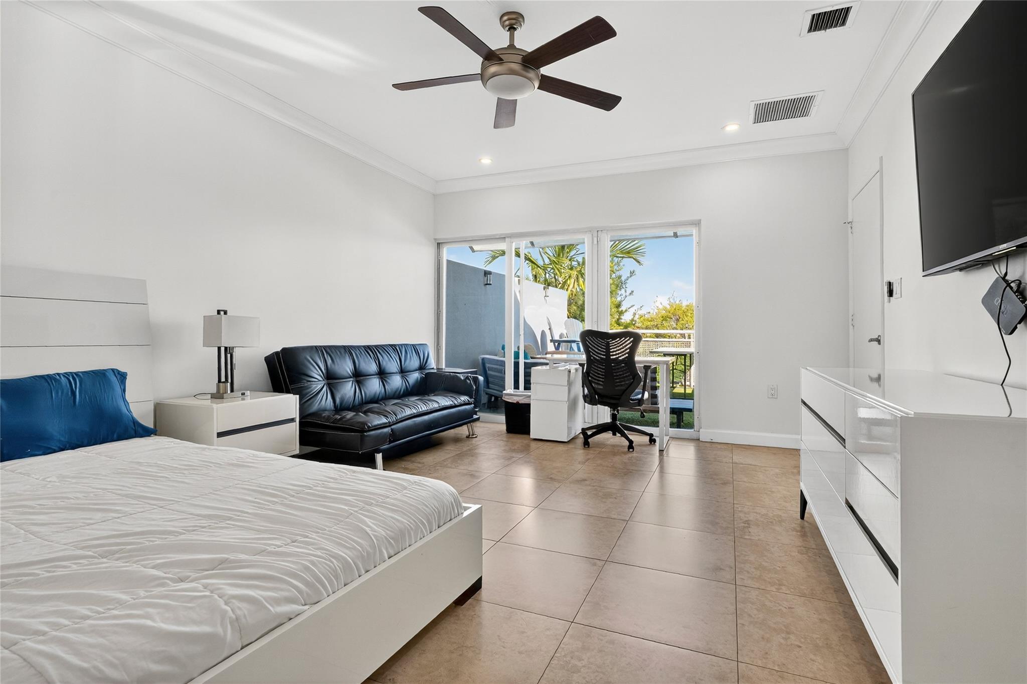 Avenue East Townhomes - Residential