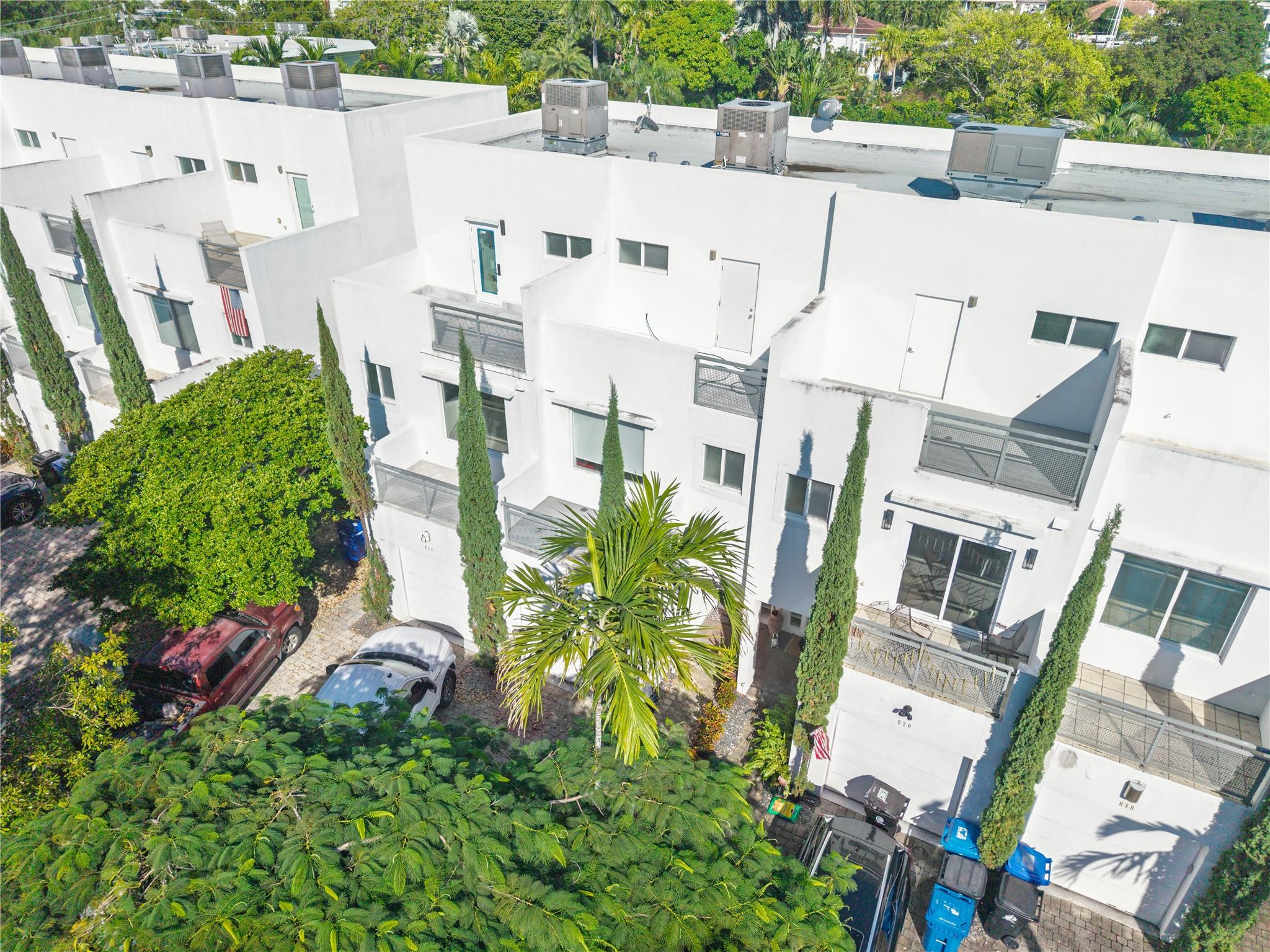 Avenue East Townhomes - Residential
