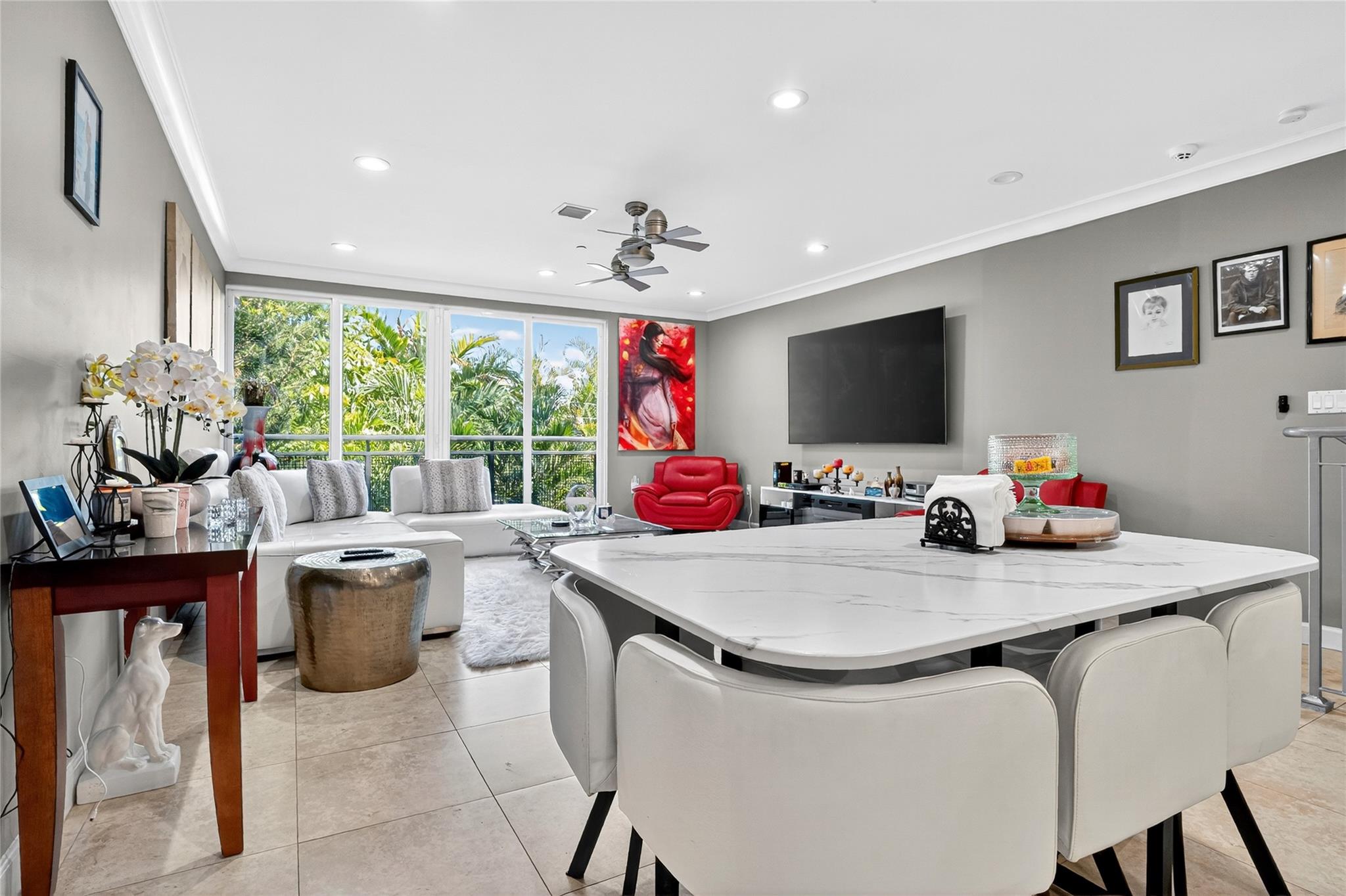 Avenue East Townhomes - Residential