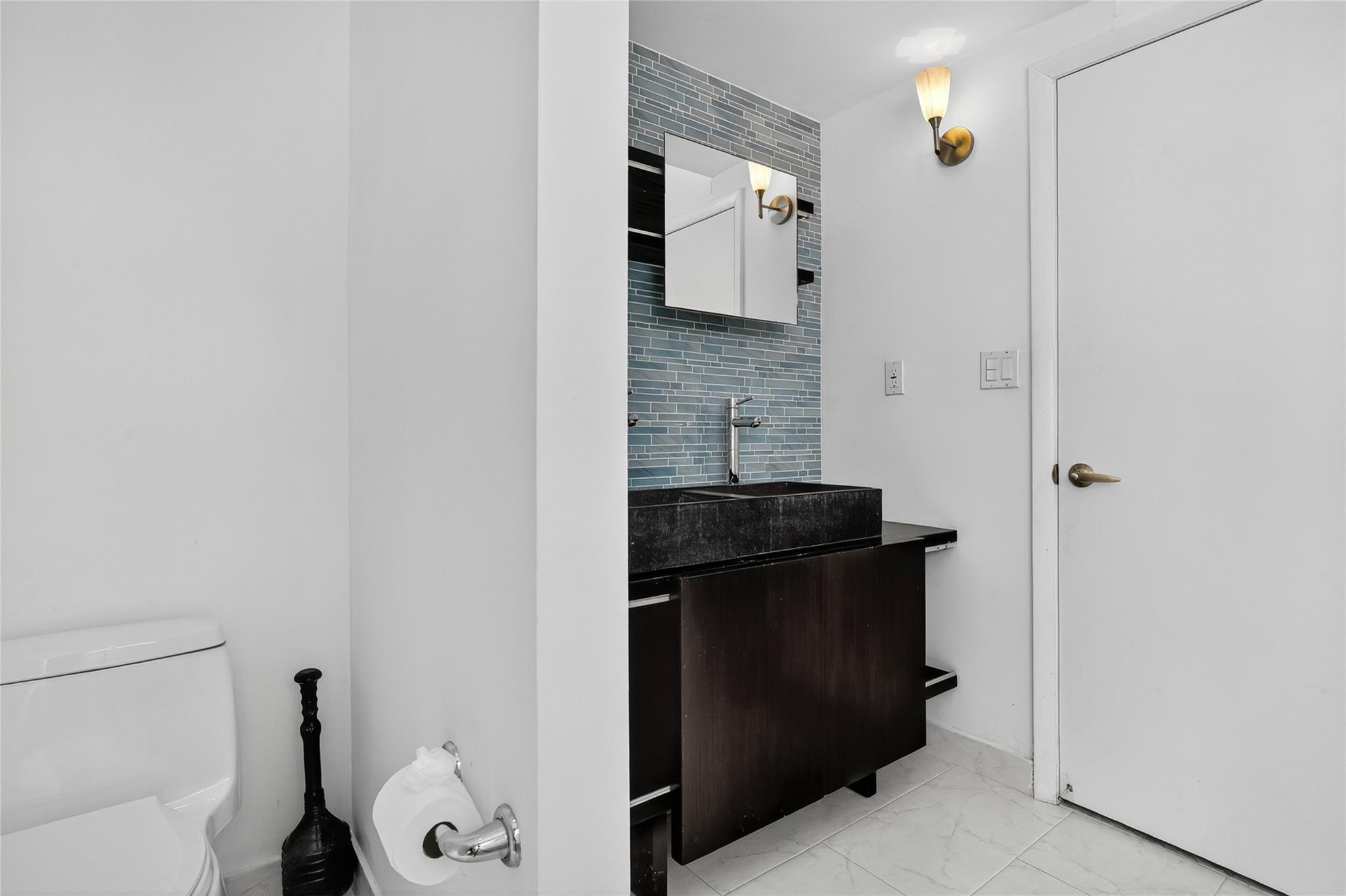 Avenue East Townhomes - Residential