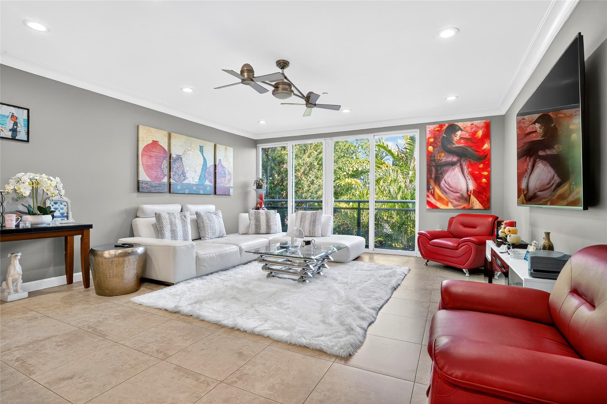 Avenue East Townhomes - Residential