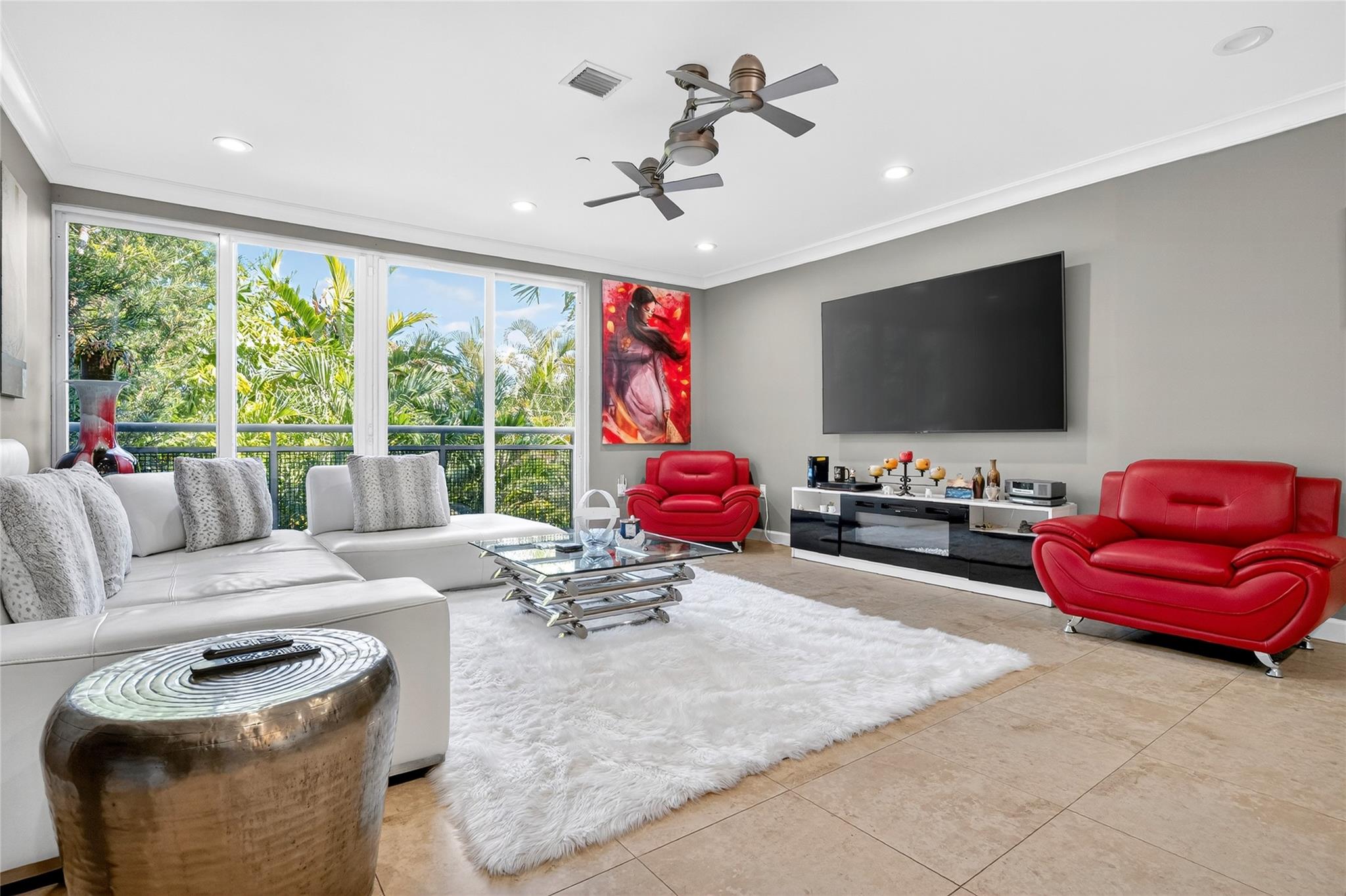 Avenue East Townhomes - Residential
