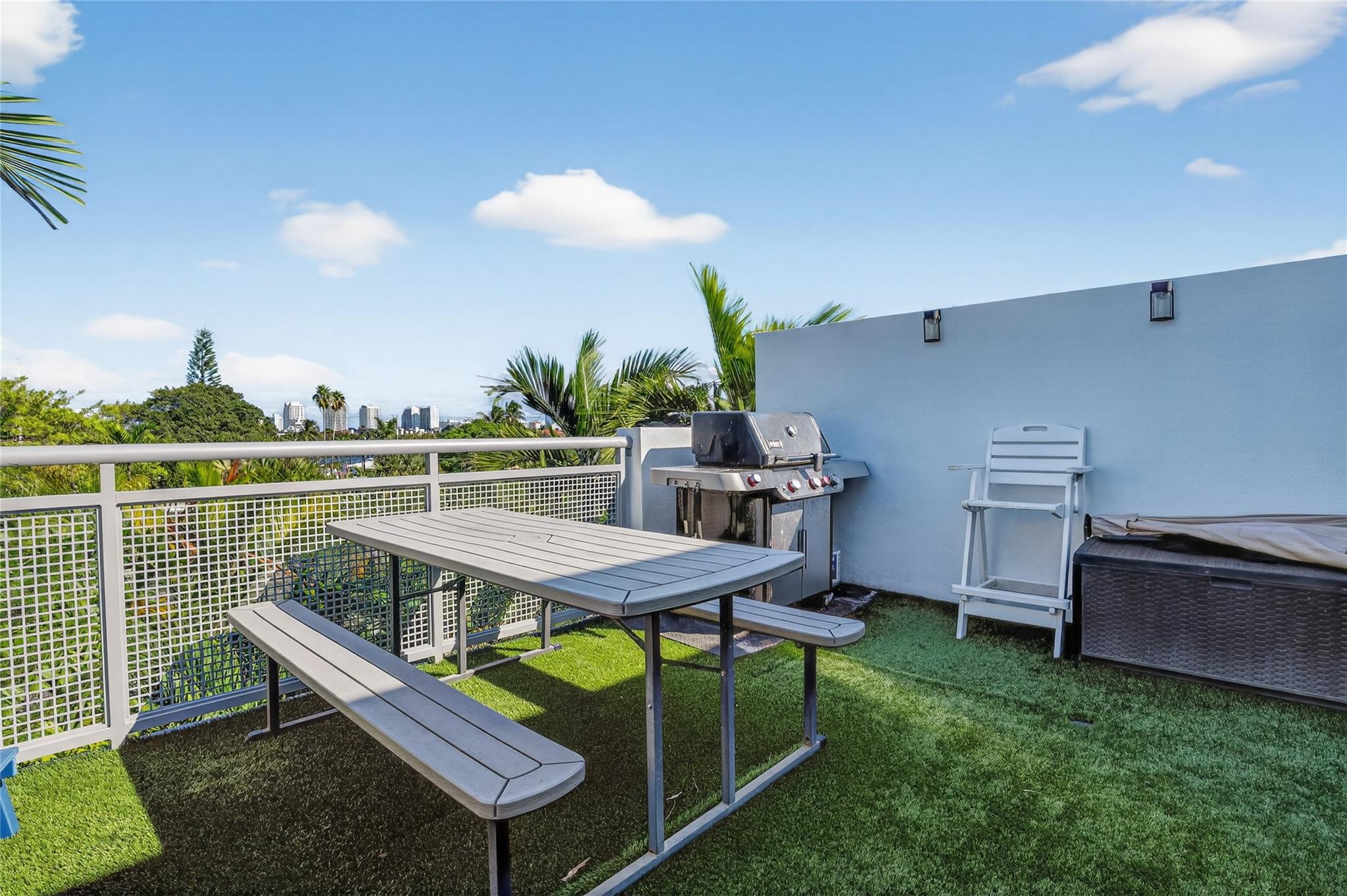 Avenue East Townhomes - Residential