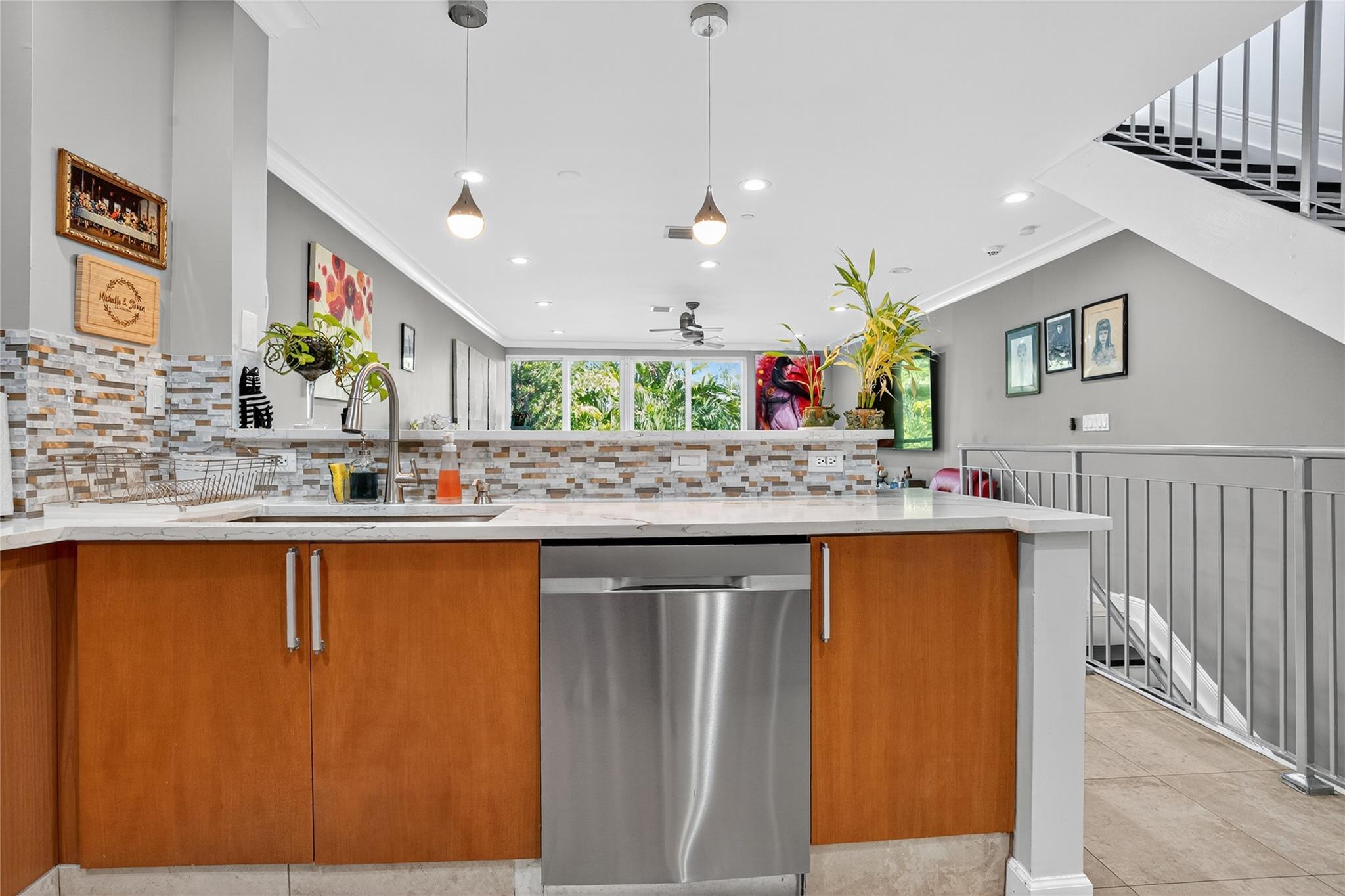 Avenue East Townhomes - Residential