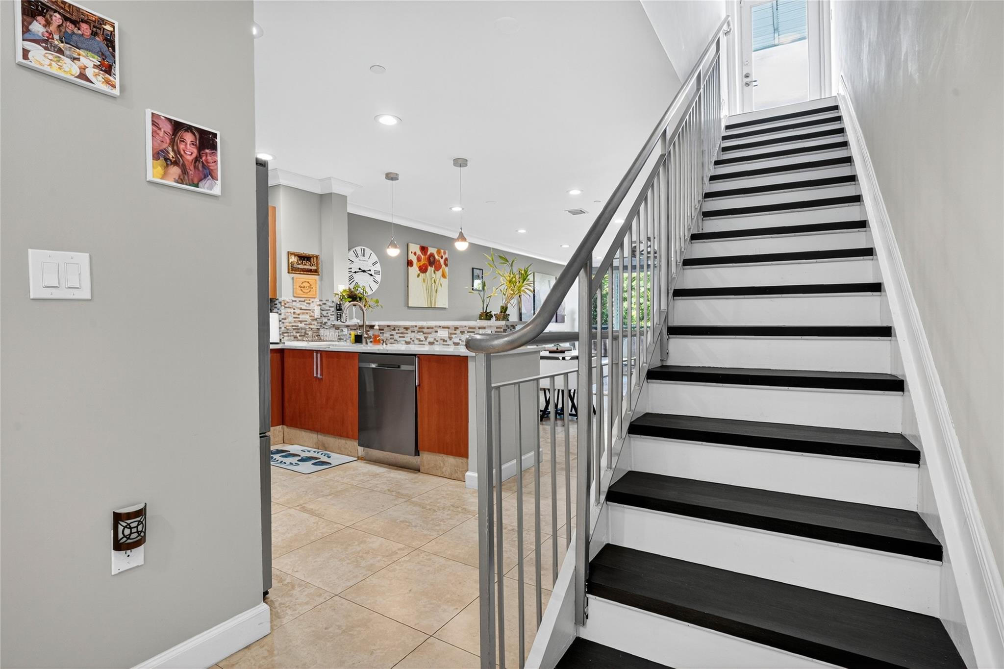 Avenue East Townhomes - Residential