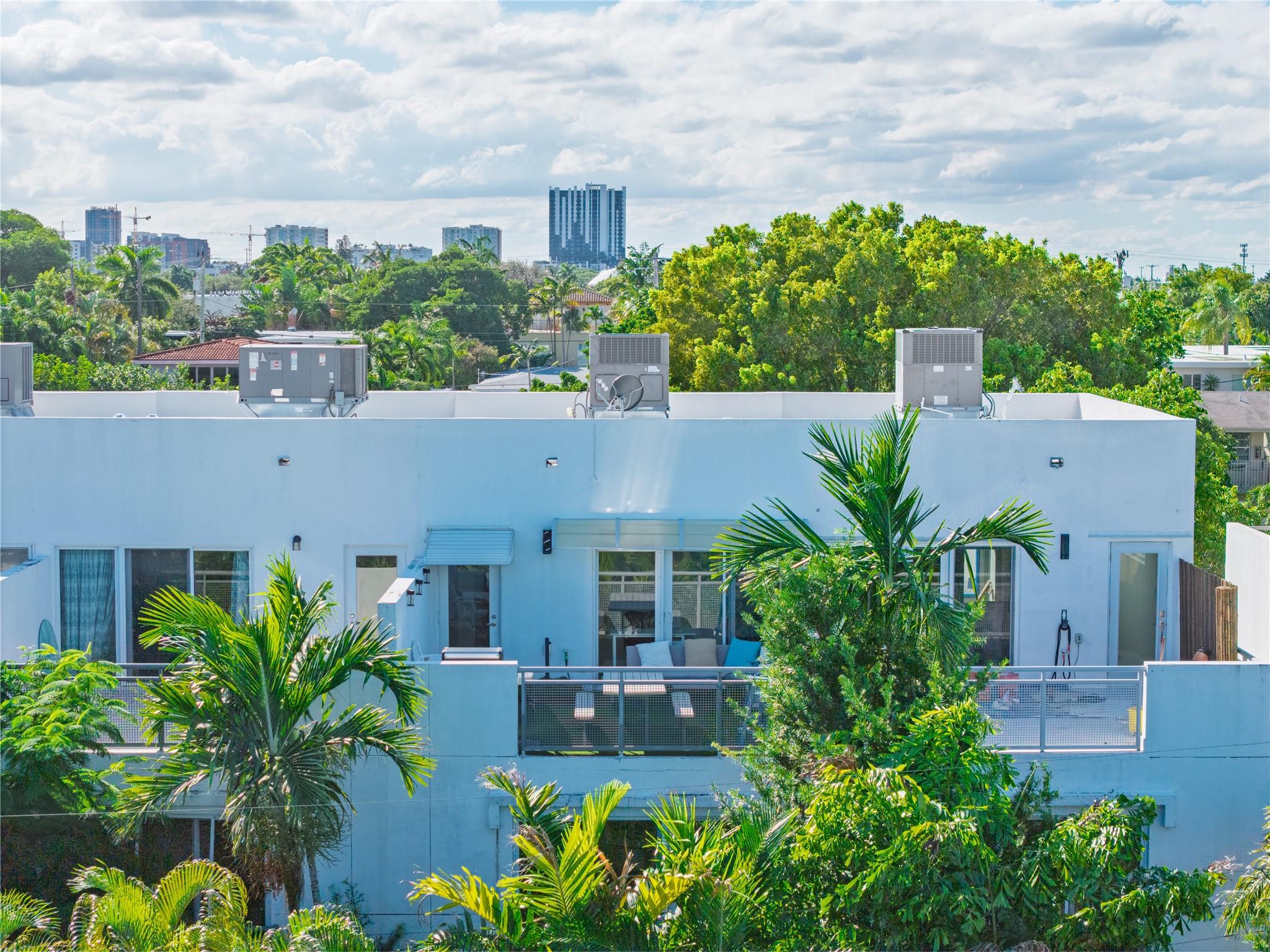 Avenue East Townhomes - Residential