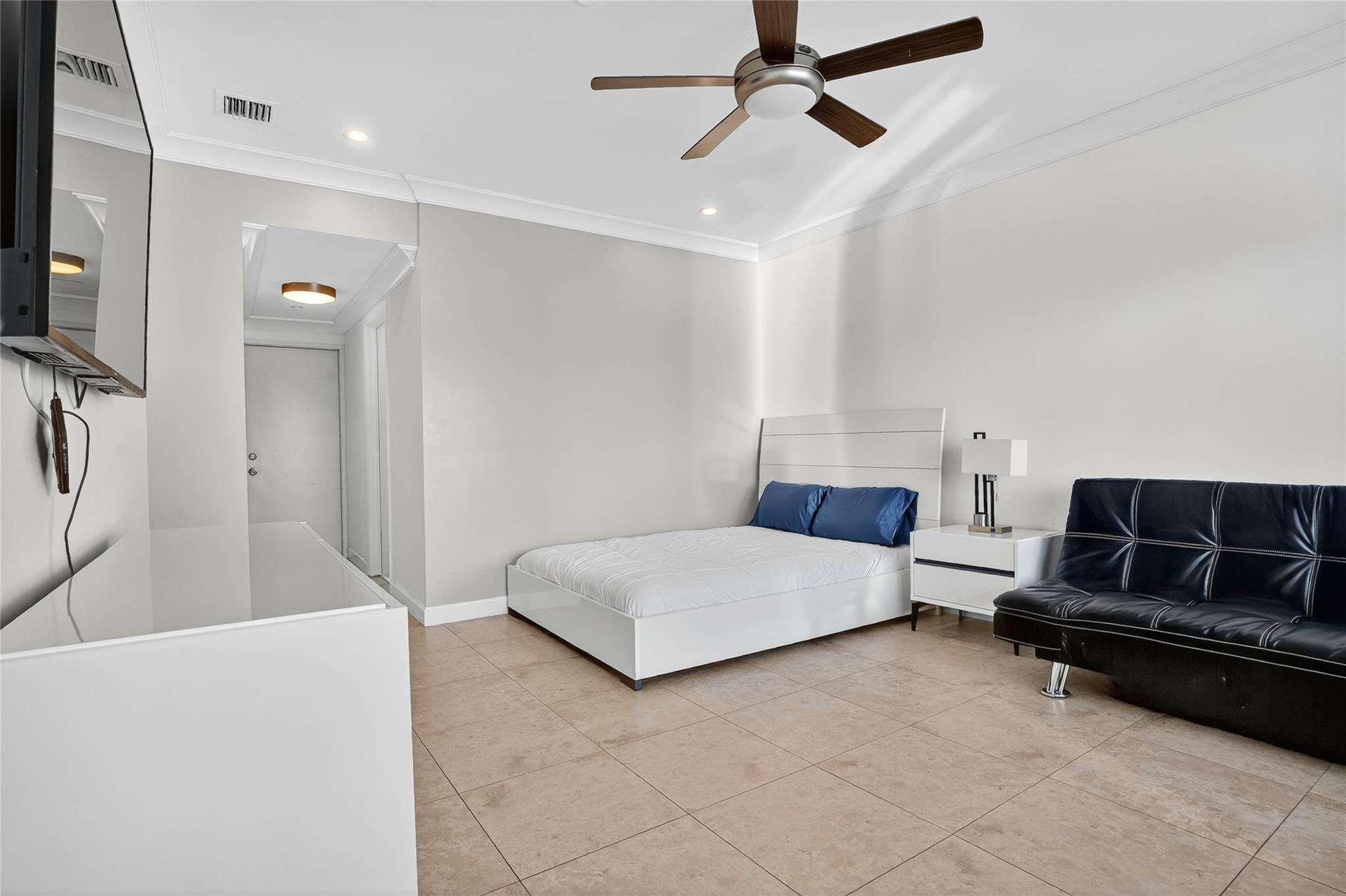 Avenue East Townhomes - Residential
