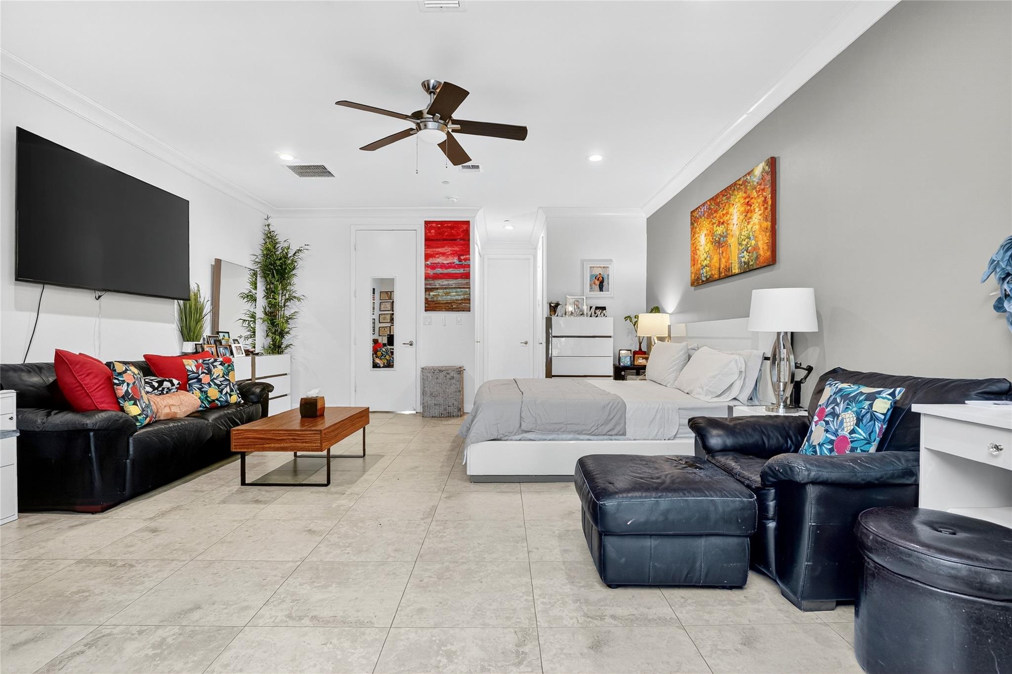 Avenue East Townhomes - Residential