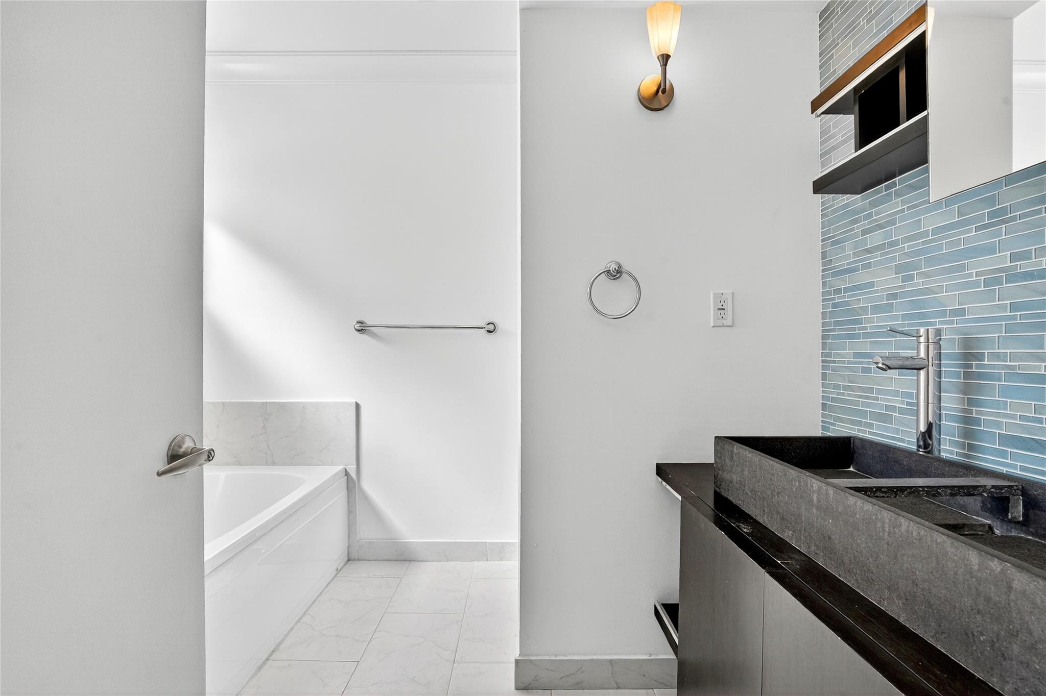 Avenue East Townhomes - Residential