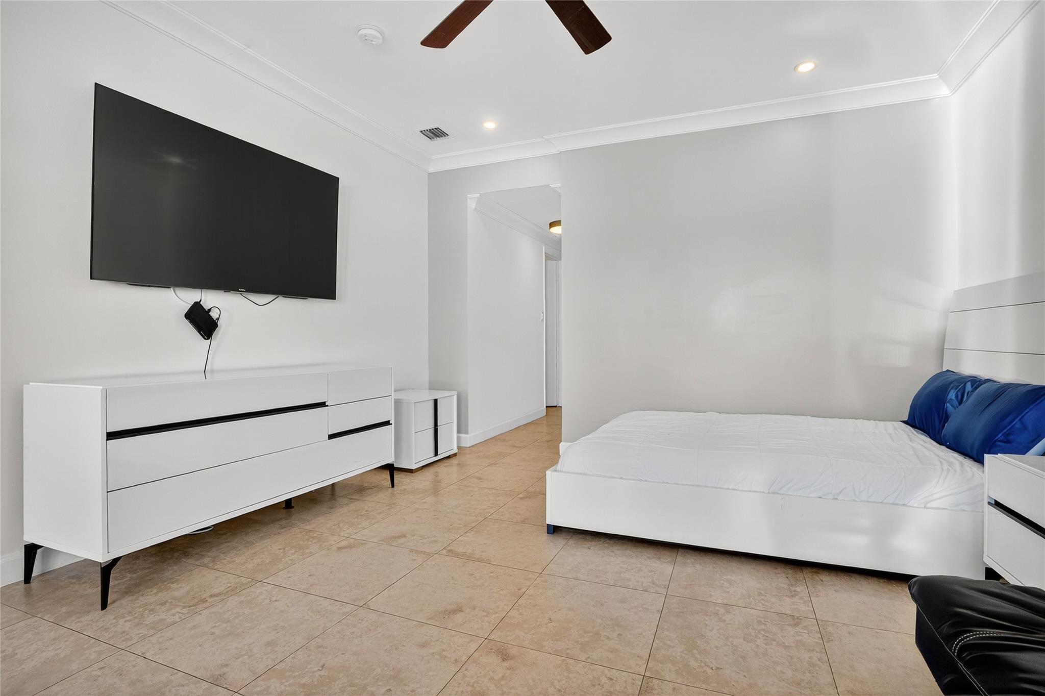 Avenue East Townhomes - Residential