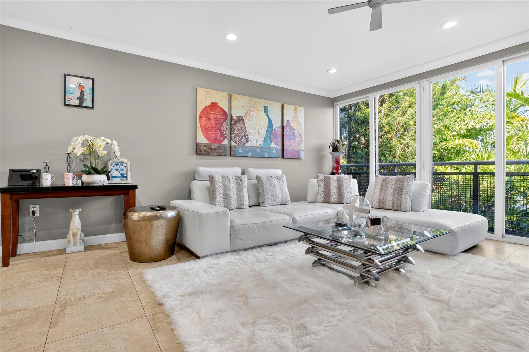 Avenue East Townhomes - Residential