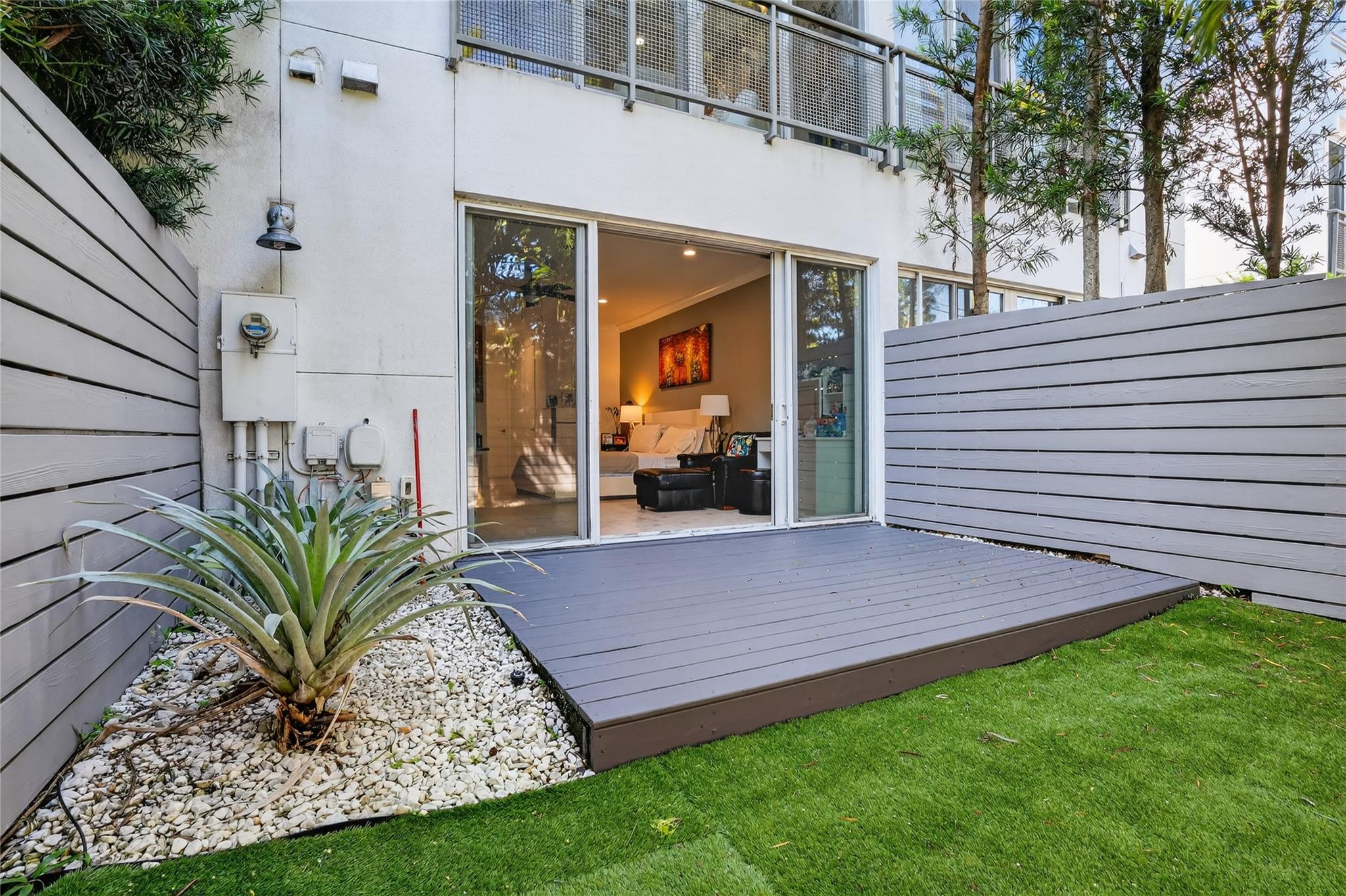 Avenue East Townhomes - Residential