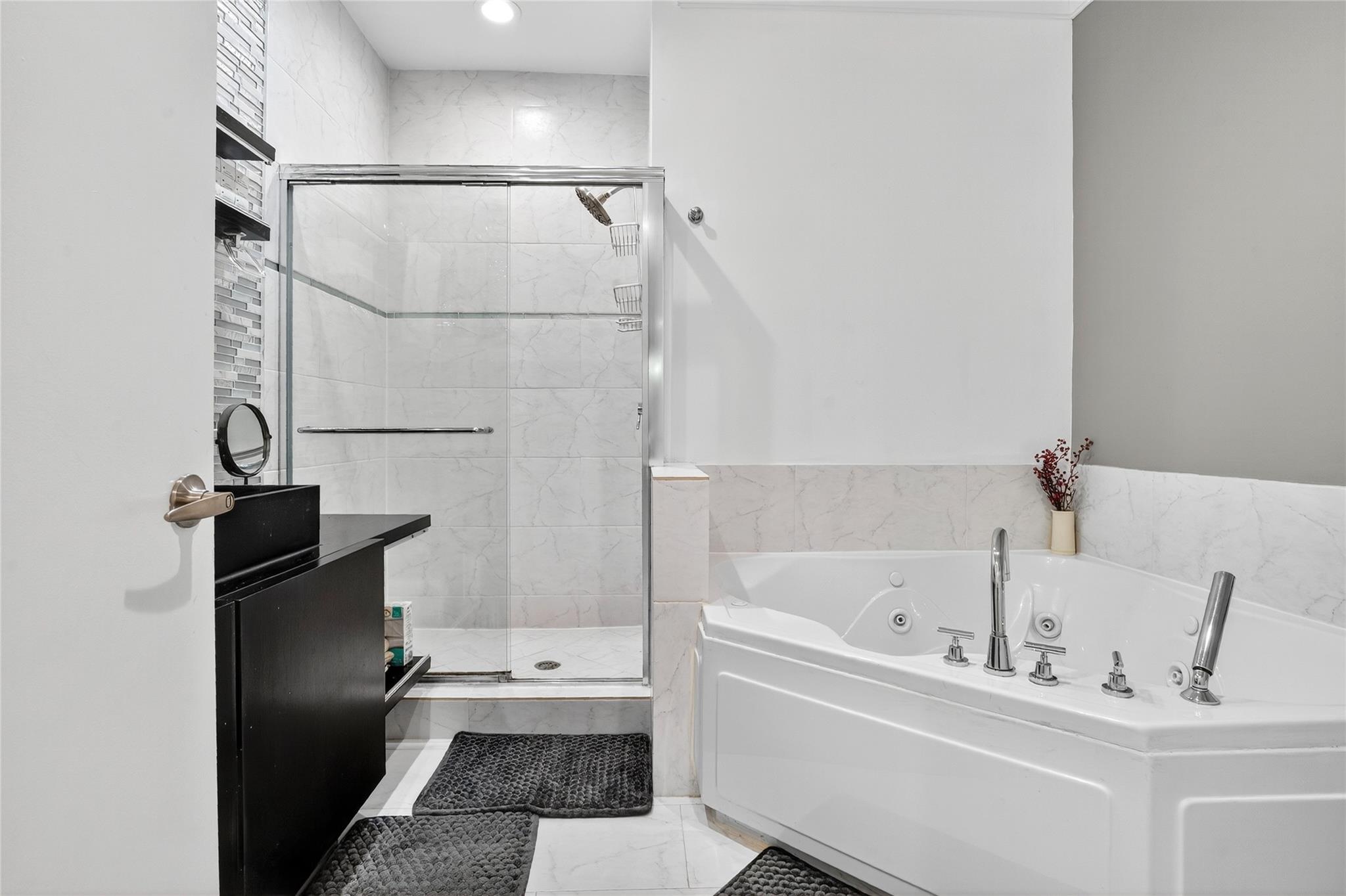 Avenue East Townhomes - Residential