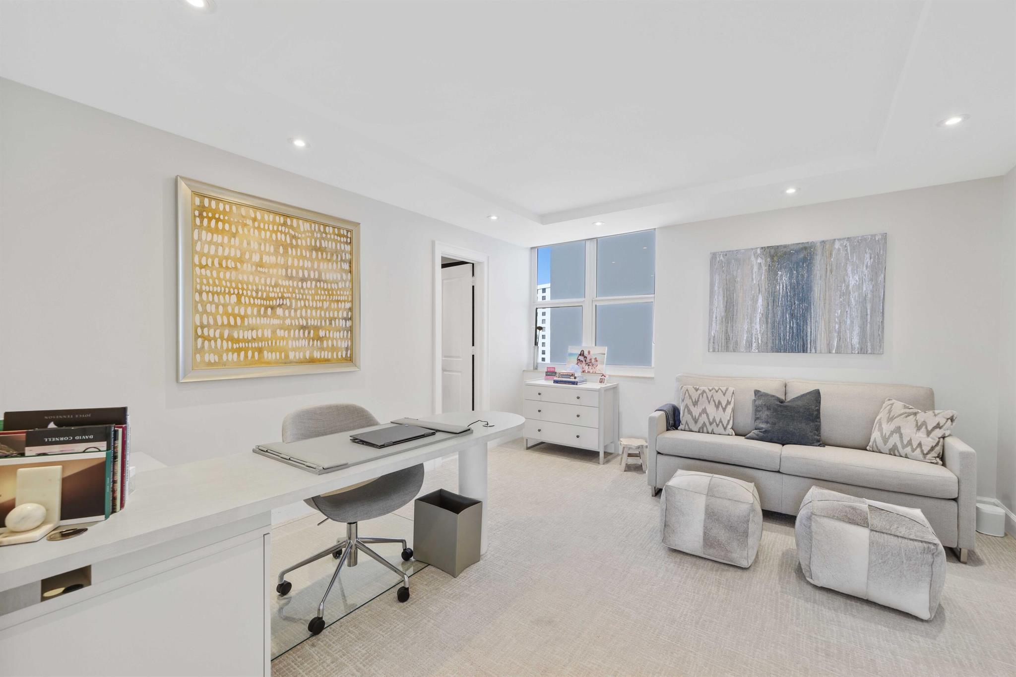 CLARENDON CONDO - Residential