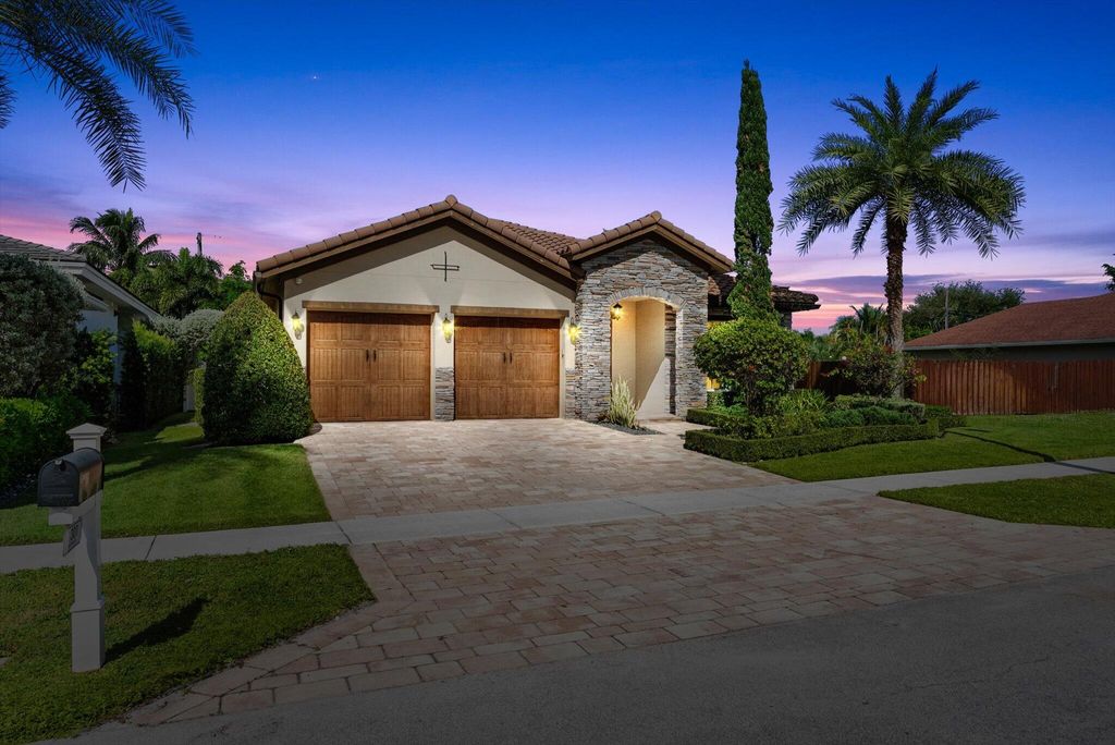 Photo of 1301 SW 15th Street, Boca Raton, FL 33486 (MLS # R11138932)