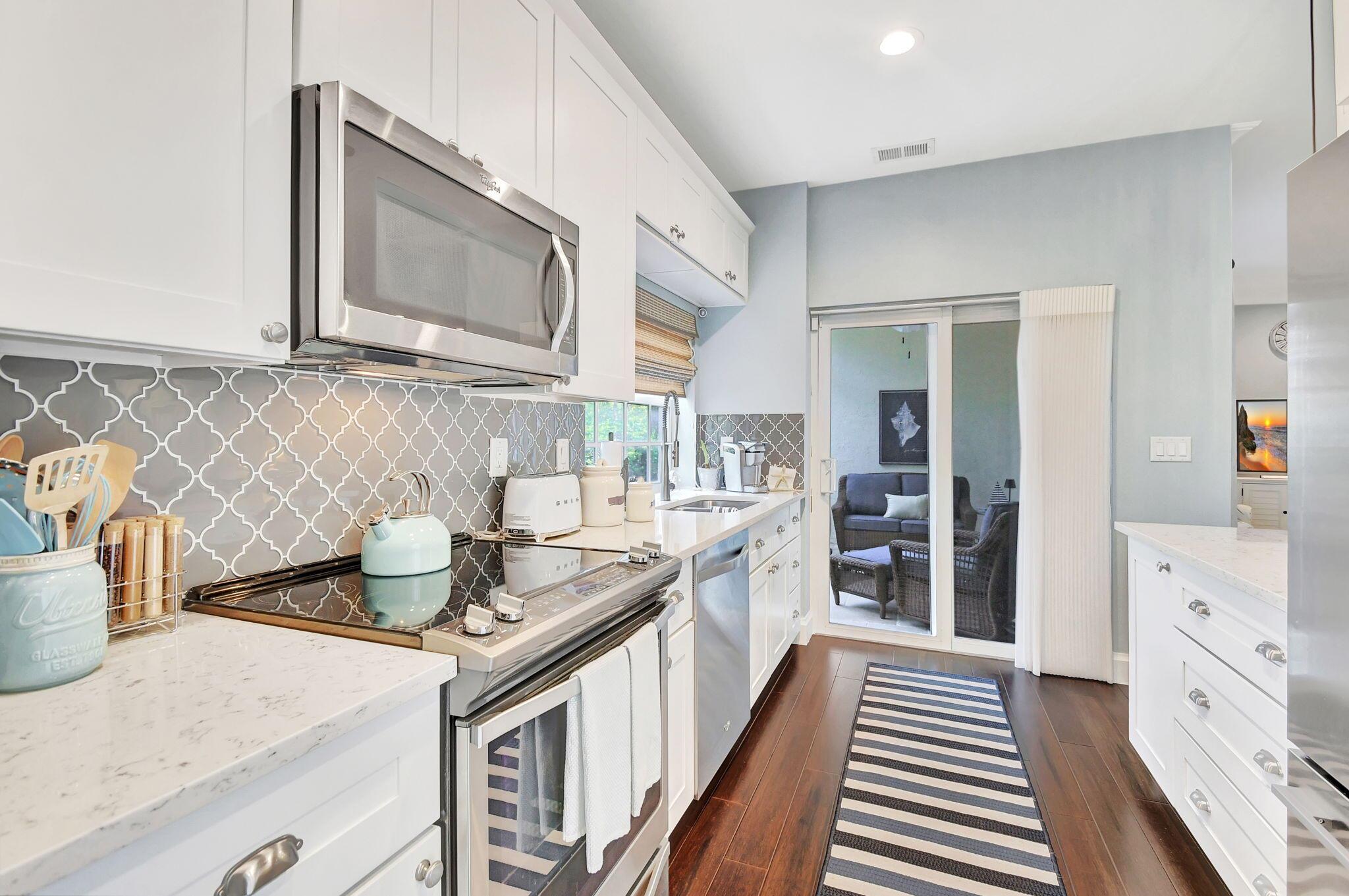 PLUM AT BOCA POINTE - Residential