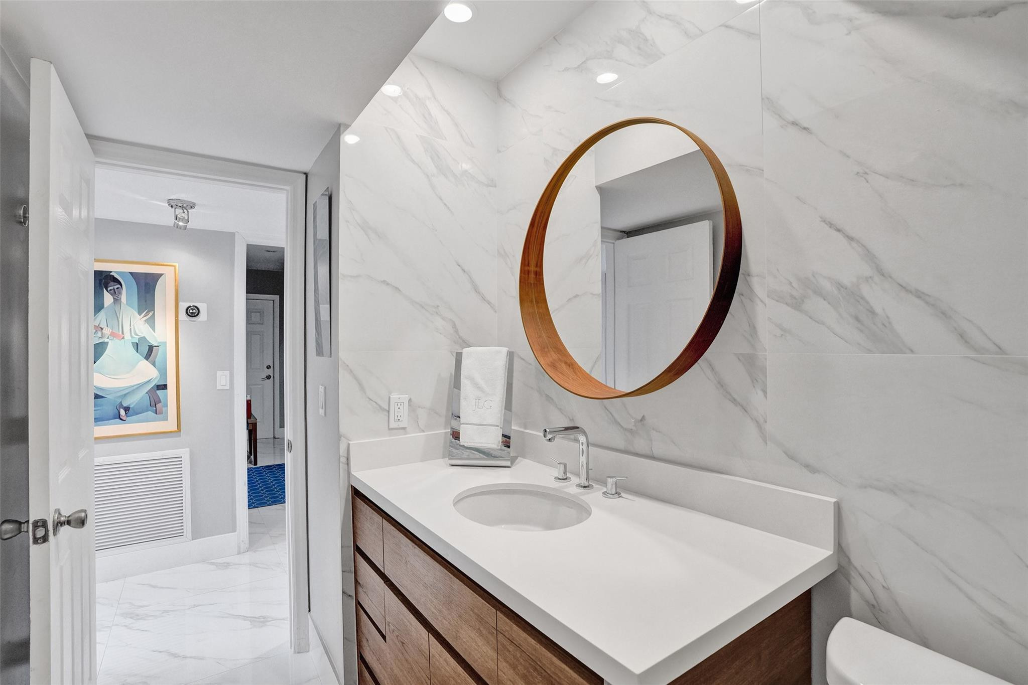 SKY LAKE VILLAS FIRST ADD - Residential