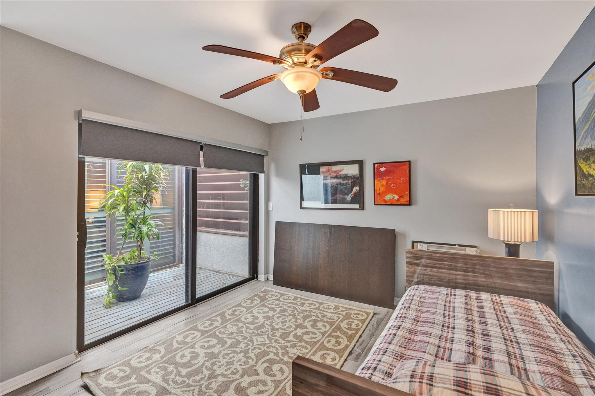 SKY LAKE VILLAS FIRST ADD - Residential