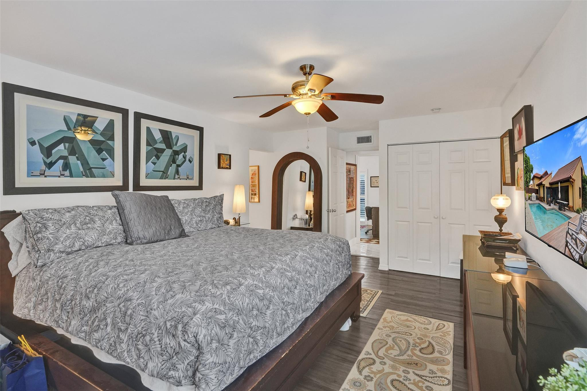 SKY LAKE VILLAS FIRST ADD - Residential