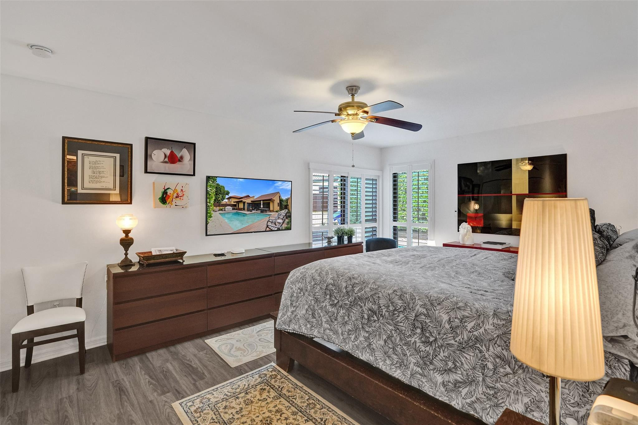 SKY LAKE VILLAS FIRST ADD - Residential