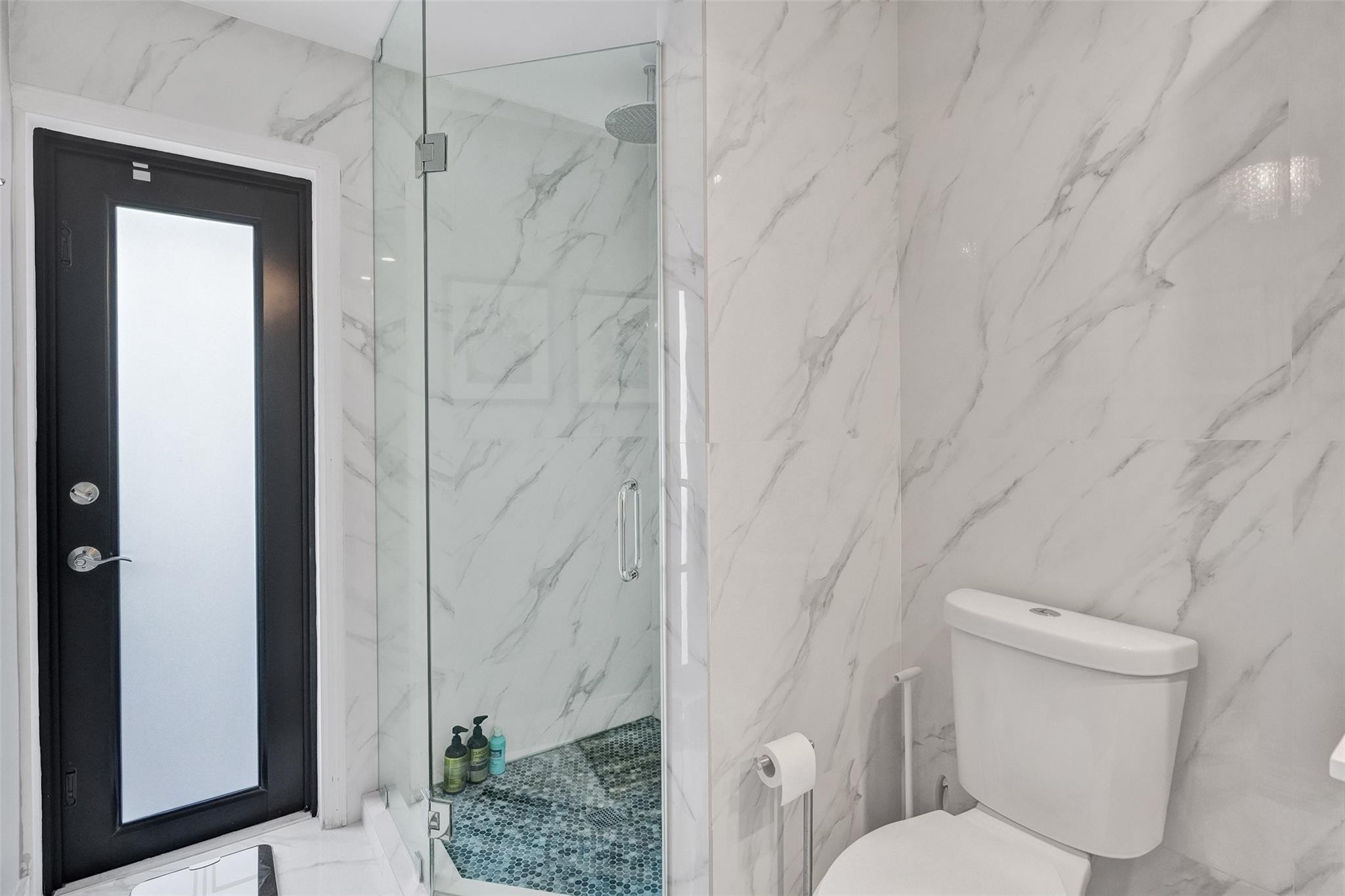 SKY LAKE VILLAS FIRST ADD - Residential