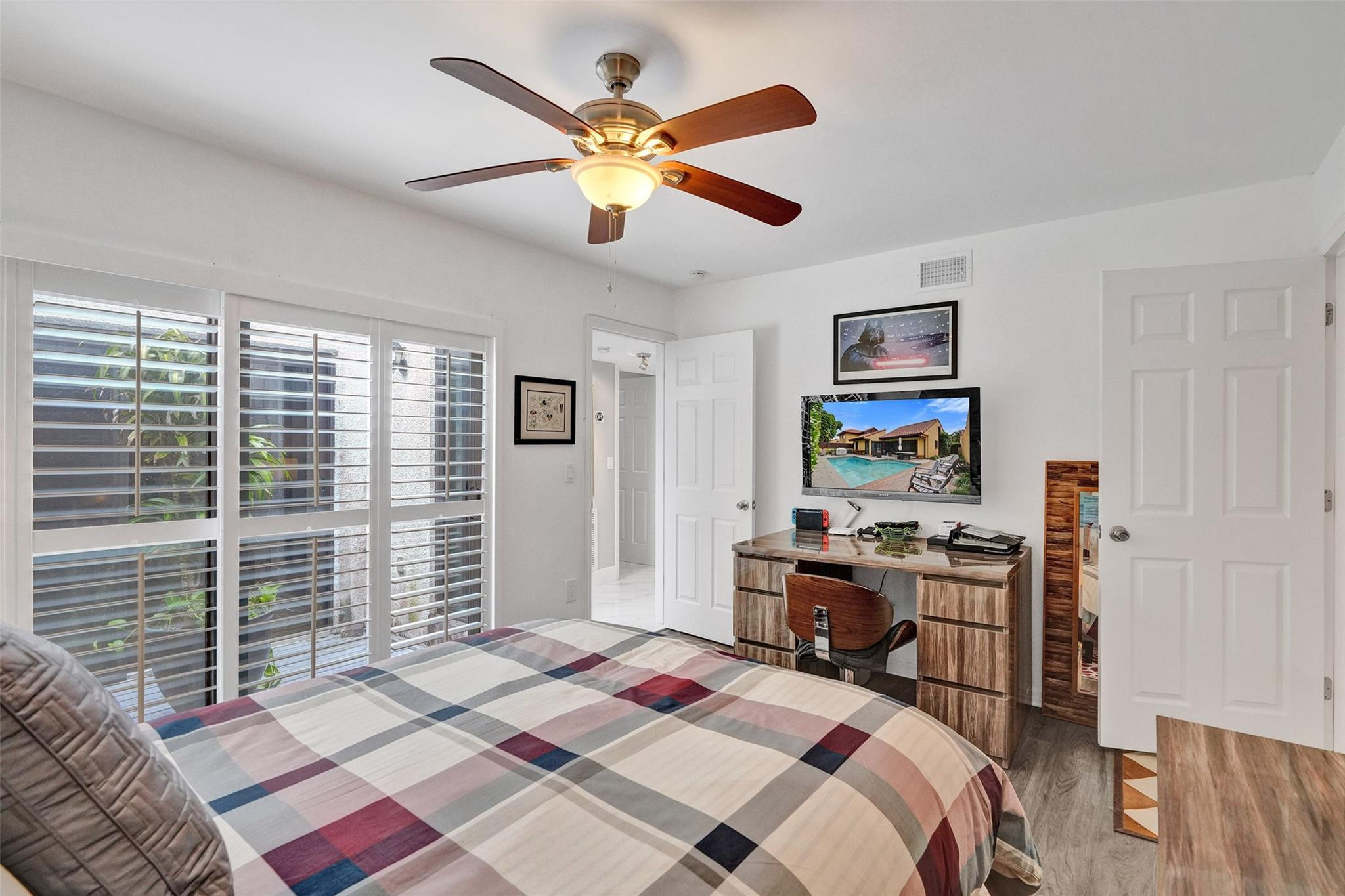 SKY LAKE VILLAS FIRST ADD - Residential