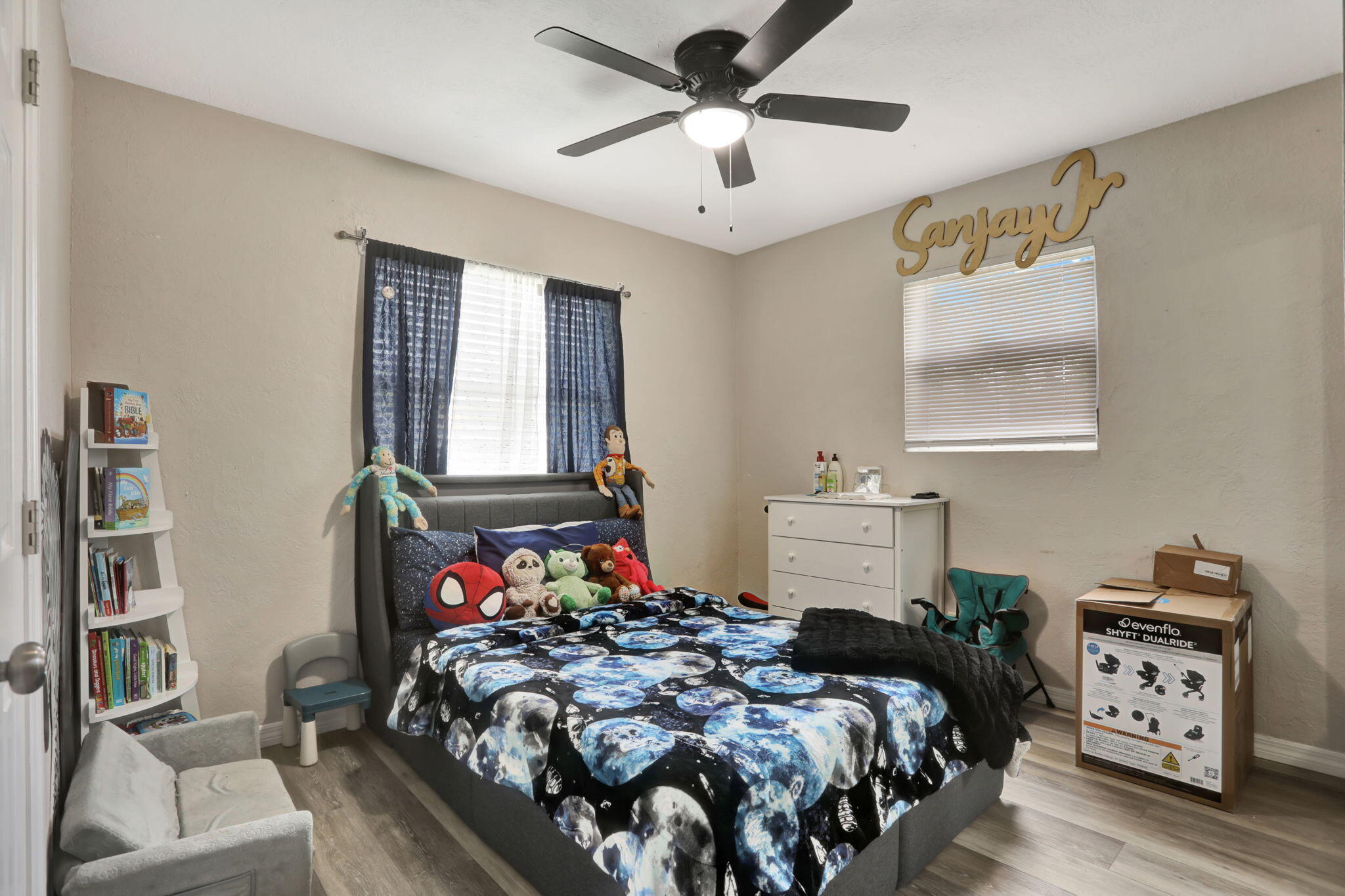 BROADVIEW COUNTRY CLUB ES - Residential