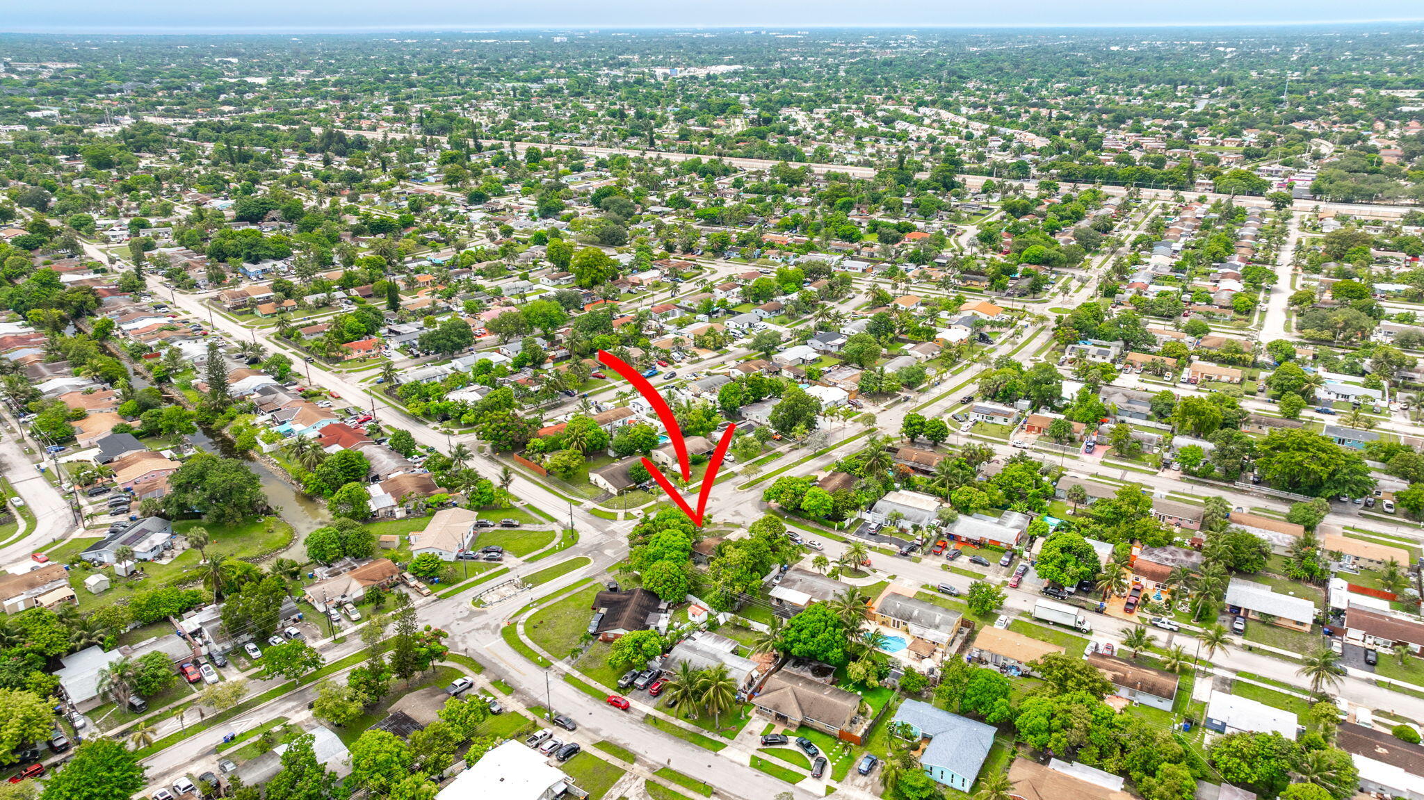 BROADVIEW COUNTRY CLUB ES - Residential