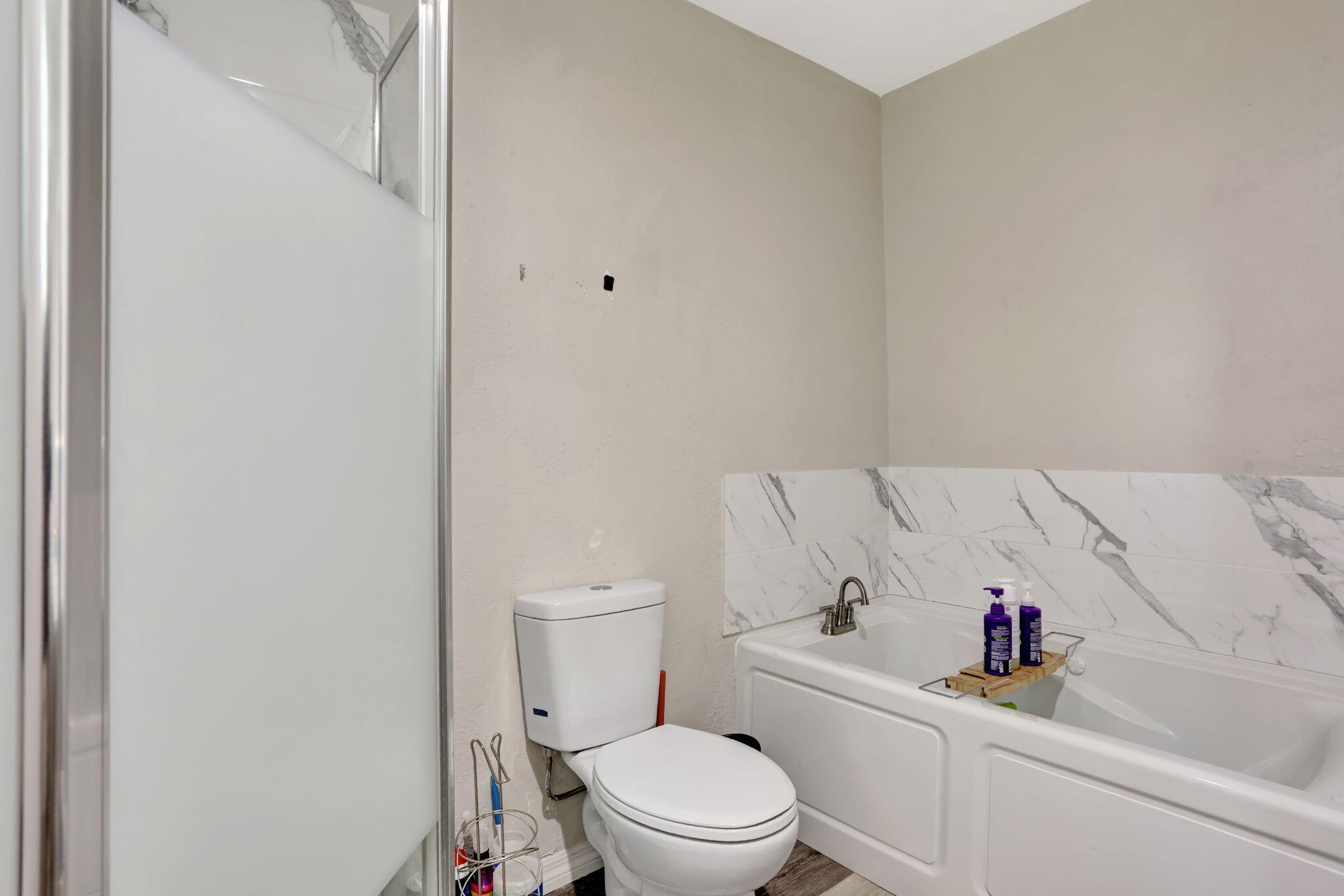 BROADVIEW COUNTRY CLUB ES - Residential