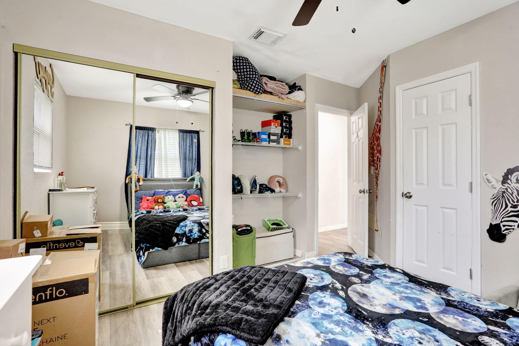 BROADVIEW COUNTRY CLUB ES - Residential