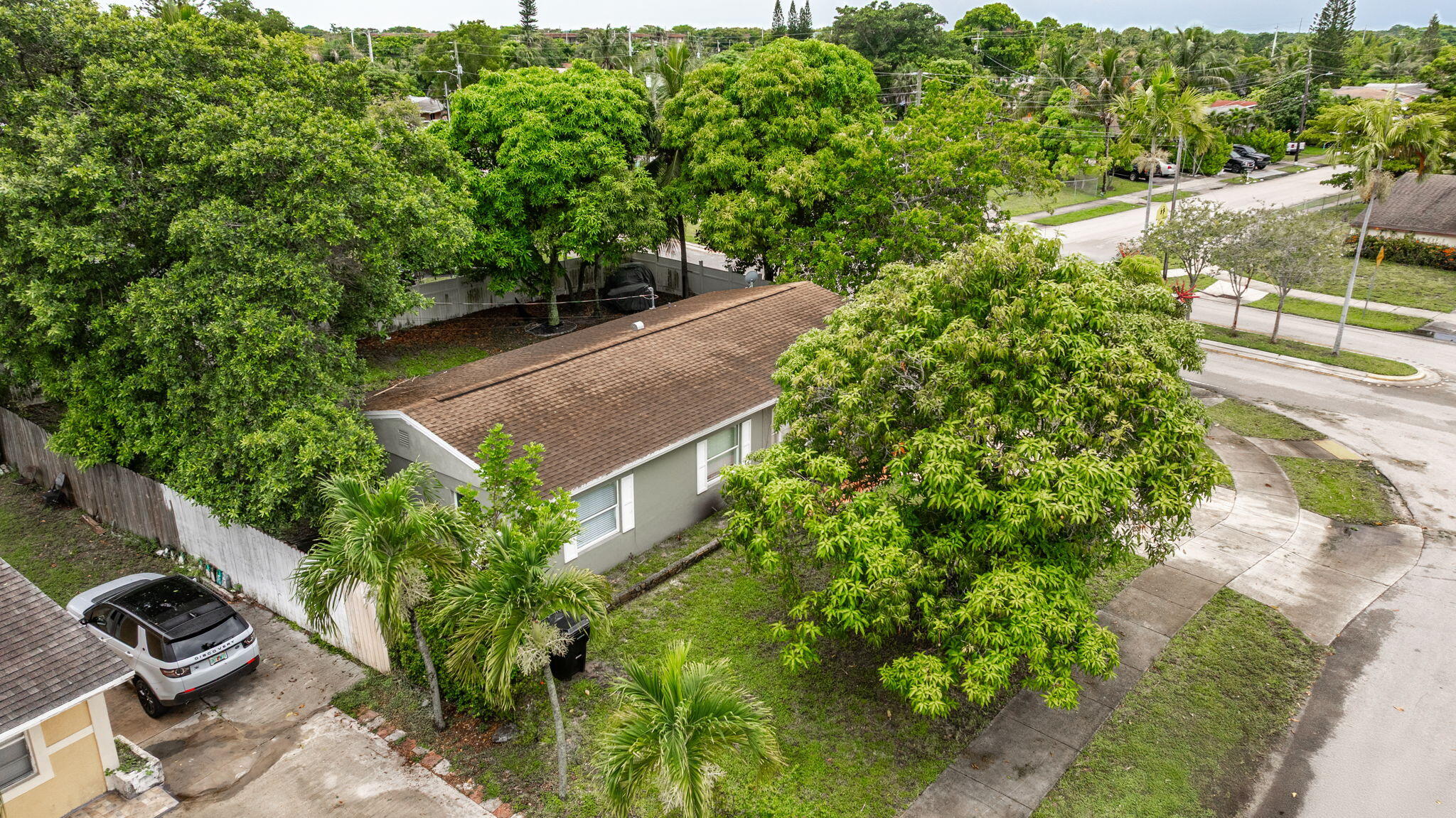 BROADVIEW COUNTRY CLUB ES - Residential