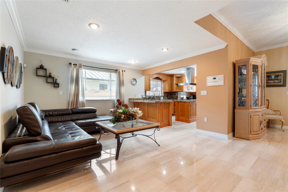 05 Add Royal Oaks - Residential